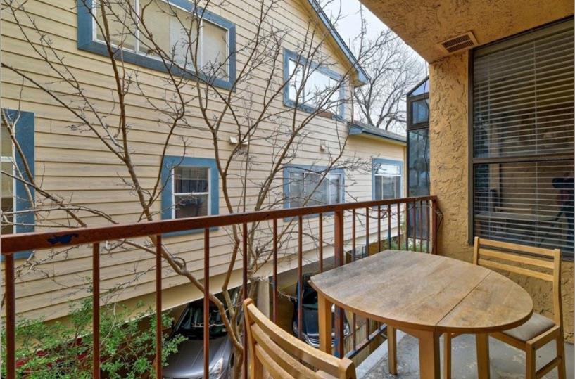 2409 Leon St # 102, Austin, TX 78705