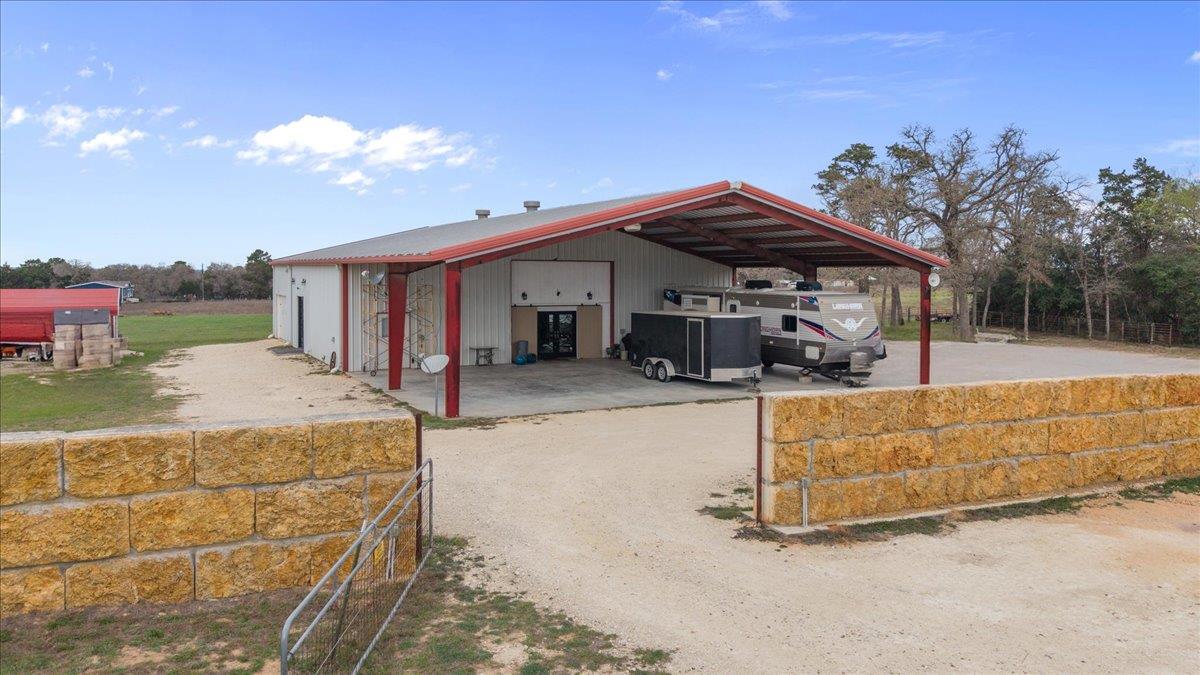 2187 Highway 290 E, McDade, TX 78650