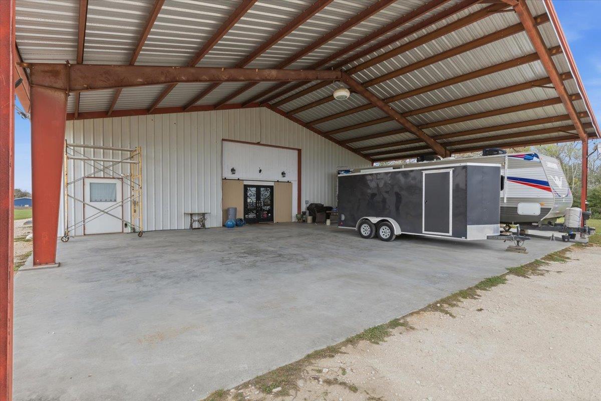 2187 Highway 290 E, McDade, TX 78650