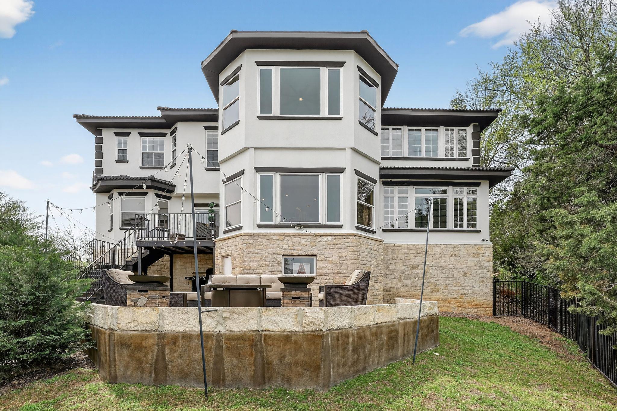 112 Big Sky Dr, Horseshoe Bay, TX 78657