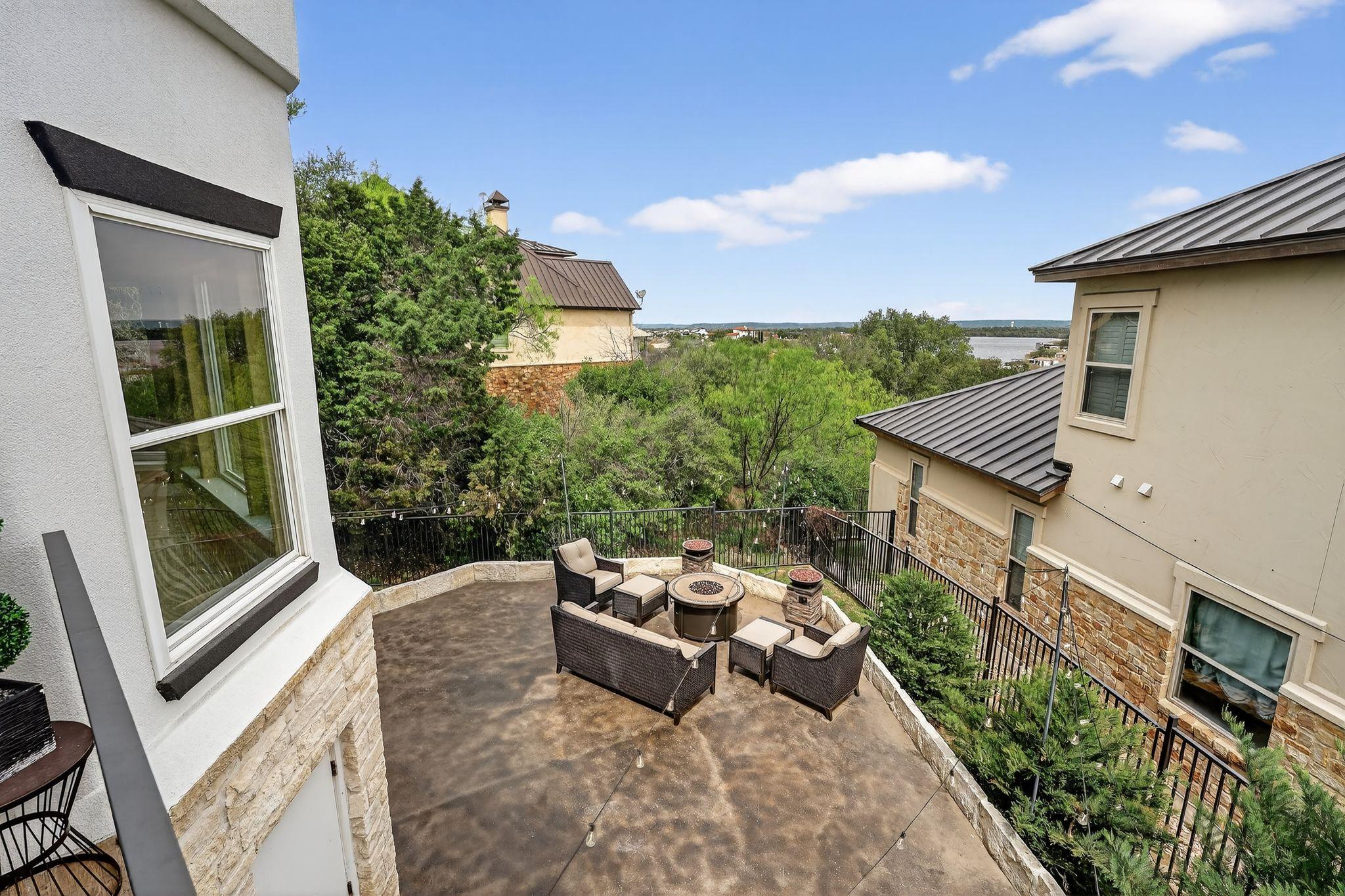 112 Big Sky Dr, Horseshoe Bay, TX 78657