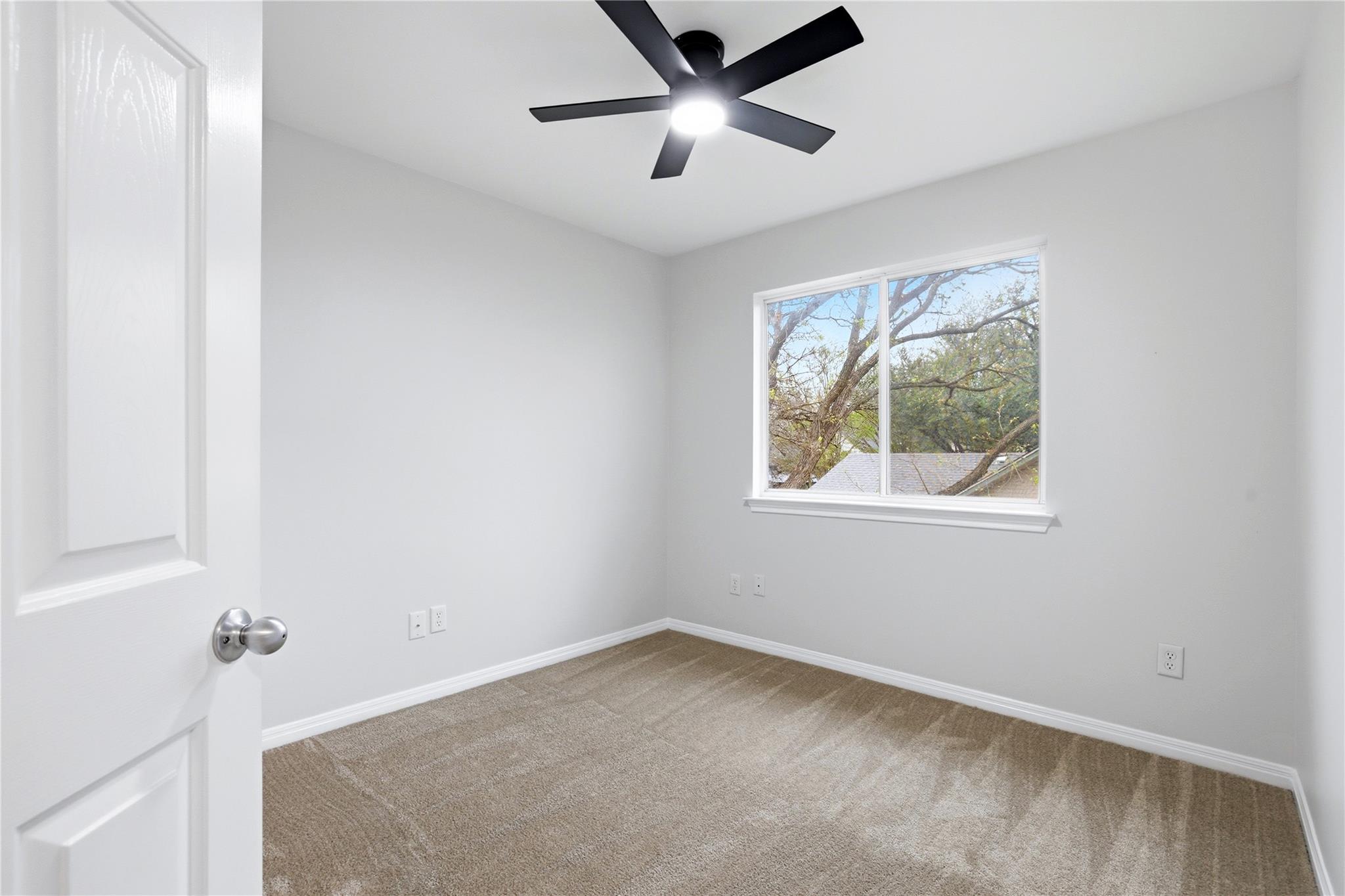 304 Oakcrest Dr, Cedar Park, TX 78613