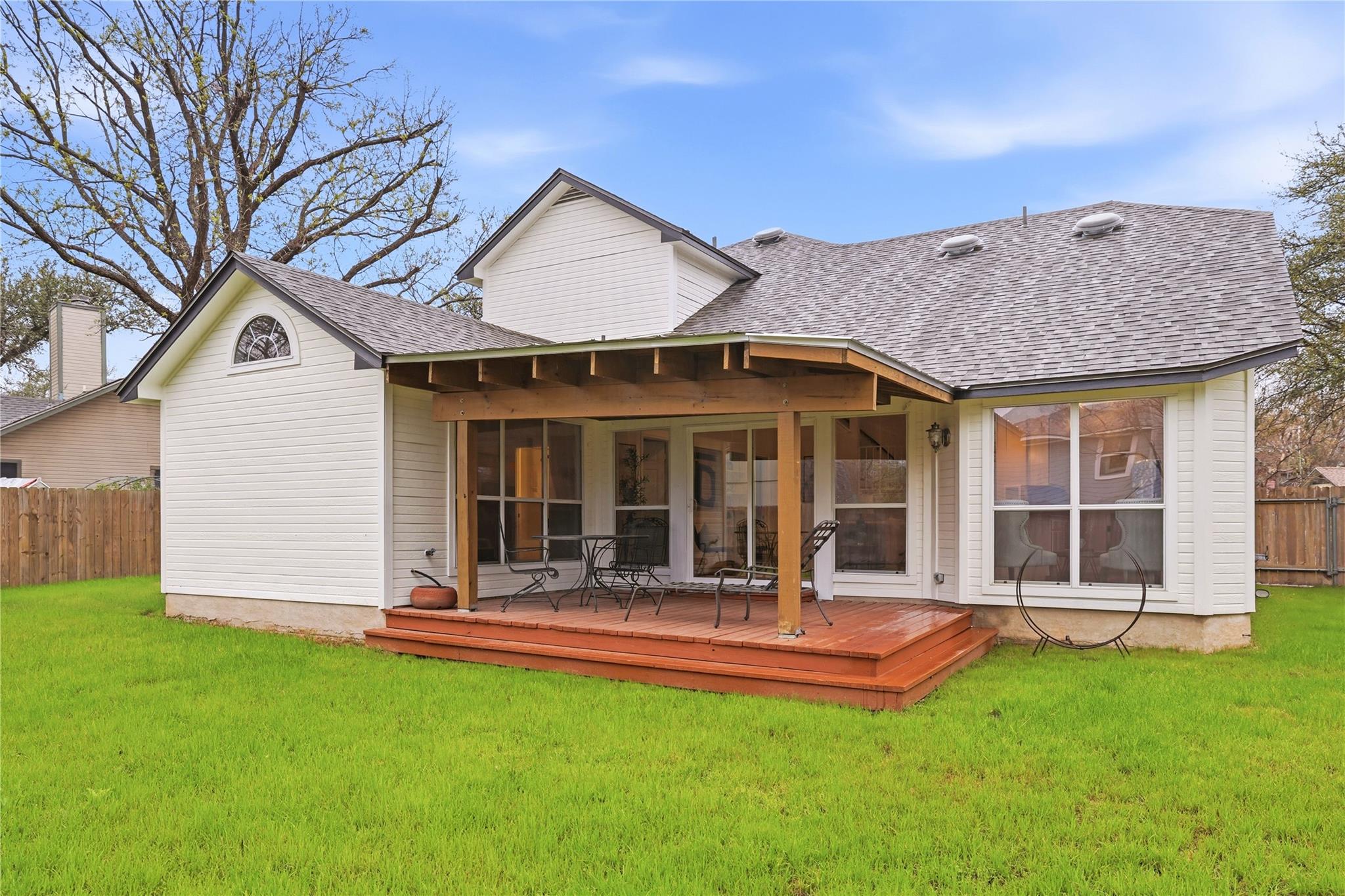 304 Oakcrest Dr, Cedar Park, TX 78613