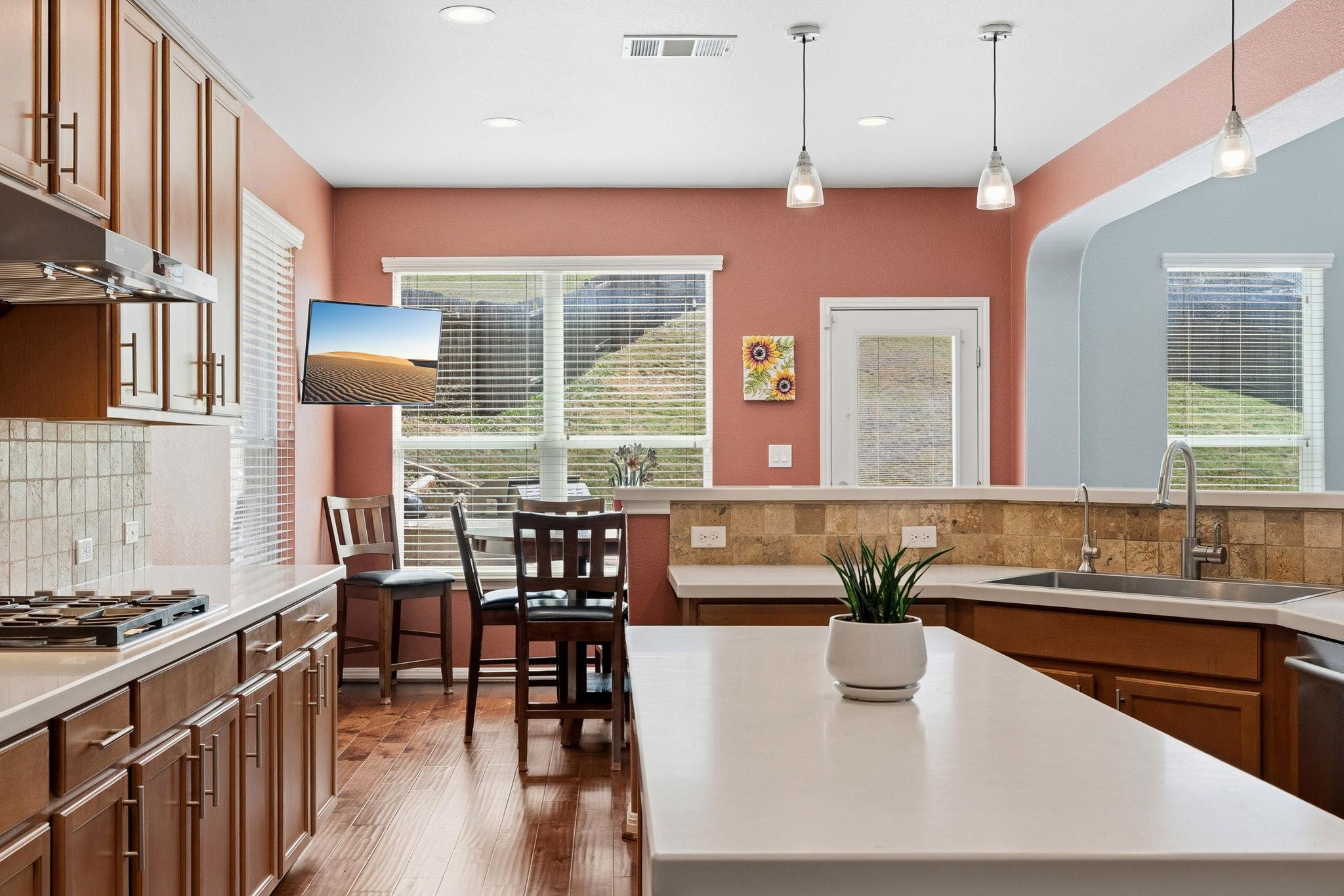 7817 Oteka Cv, Austin, TX 78735