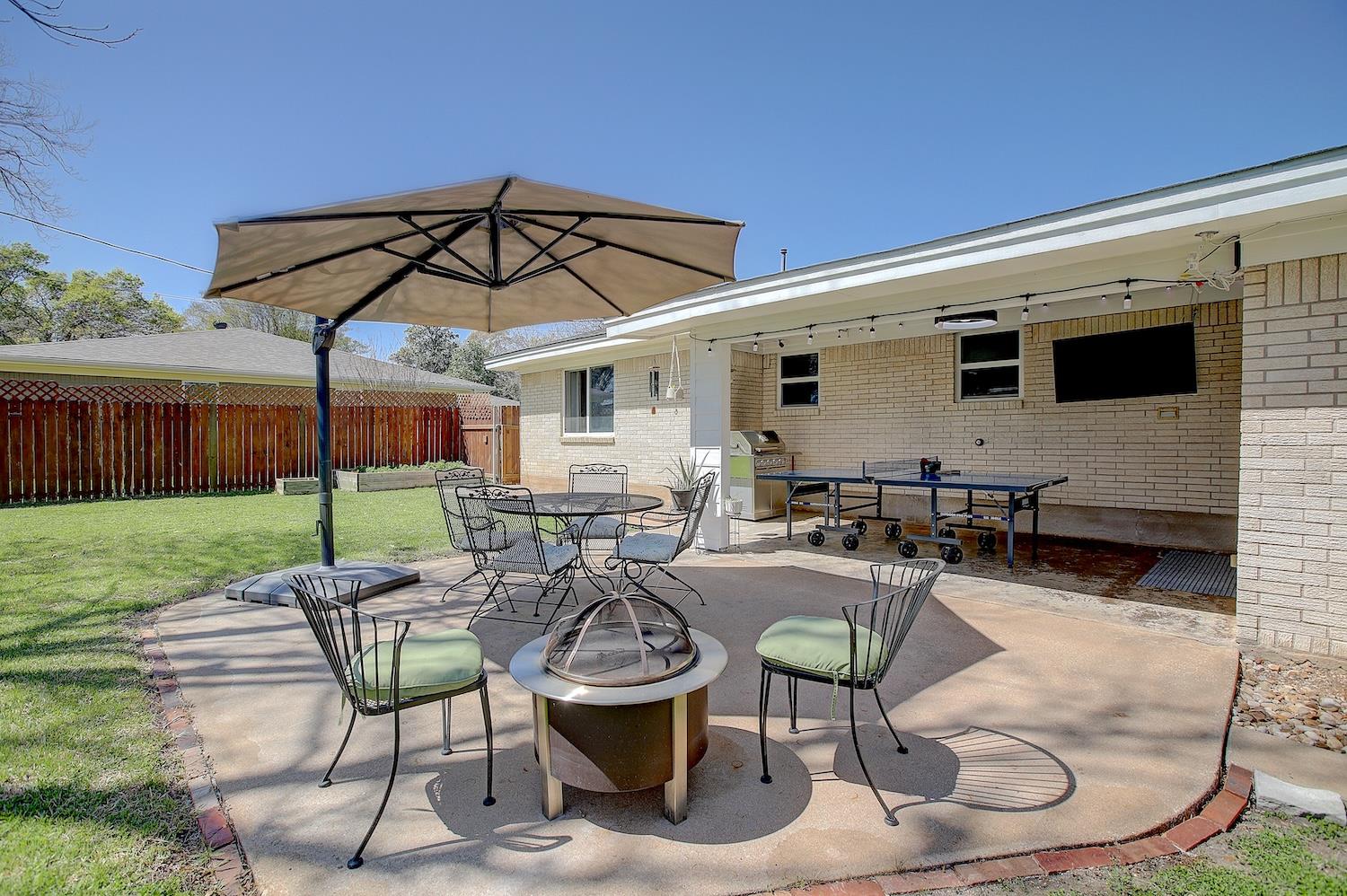 1902 E 18th St, Georgetown, TX 78626