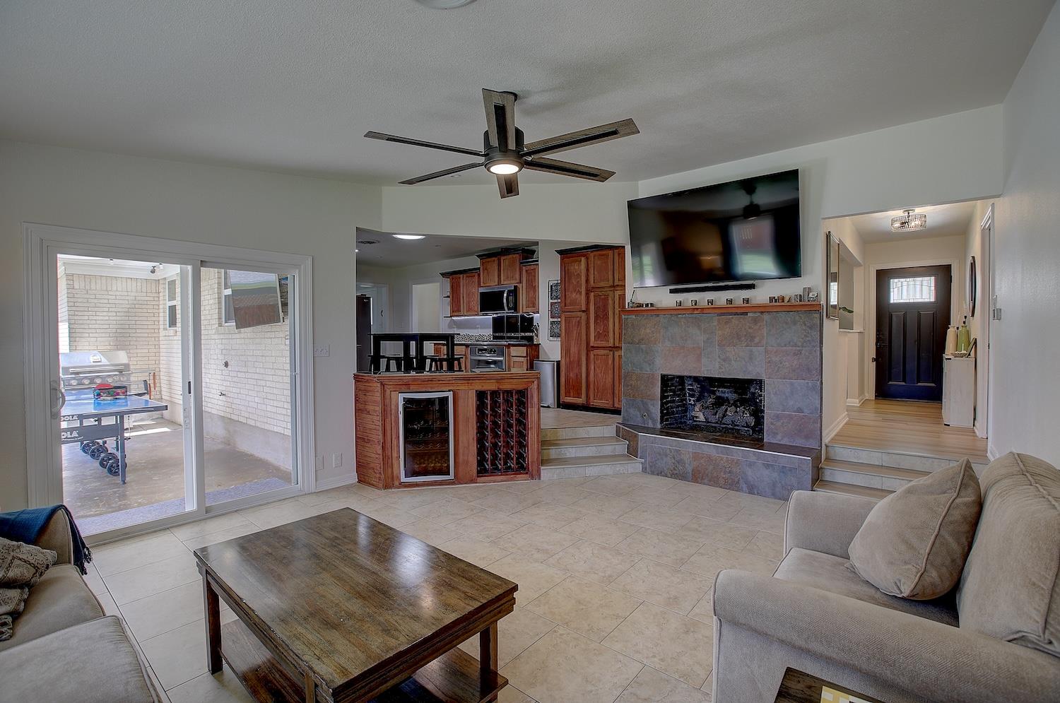 1902 E 18th St, Georgetown, TX 78626