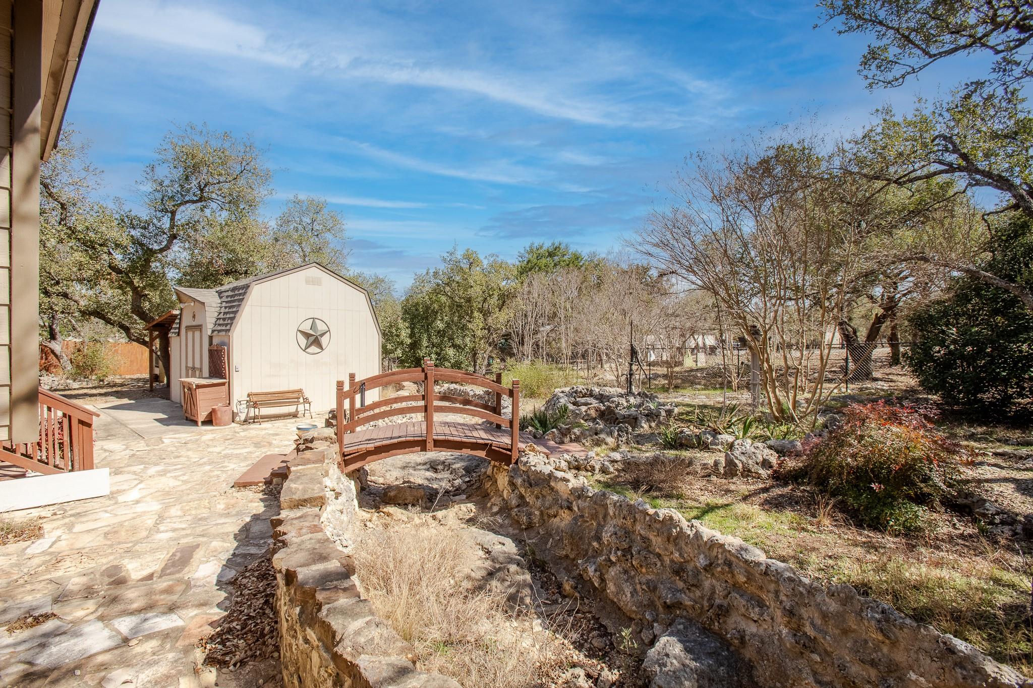 51 Long Bow Ln, Wimberley, TX 78676
