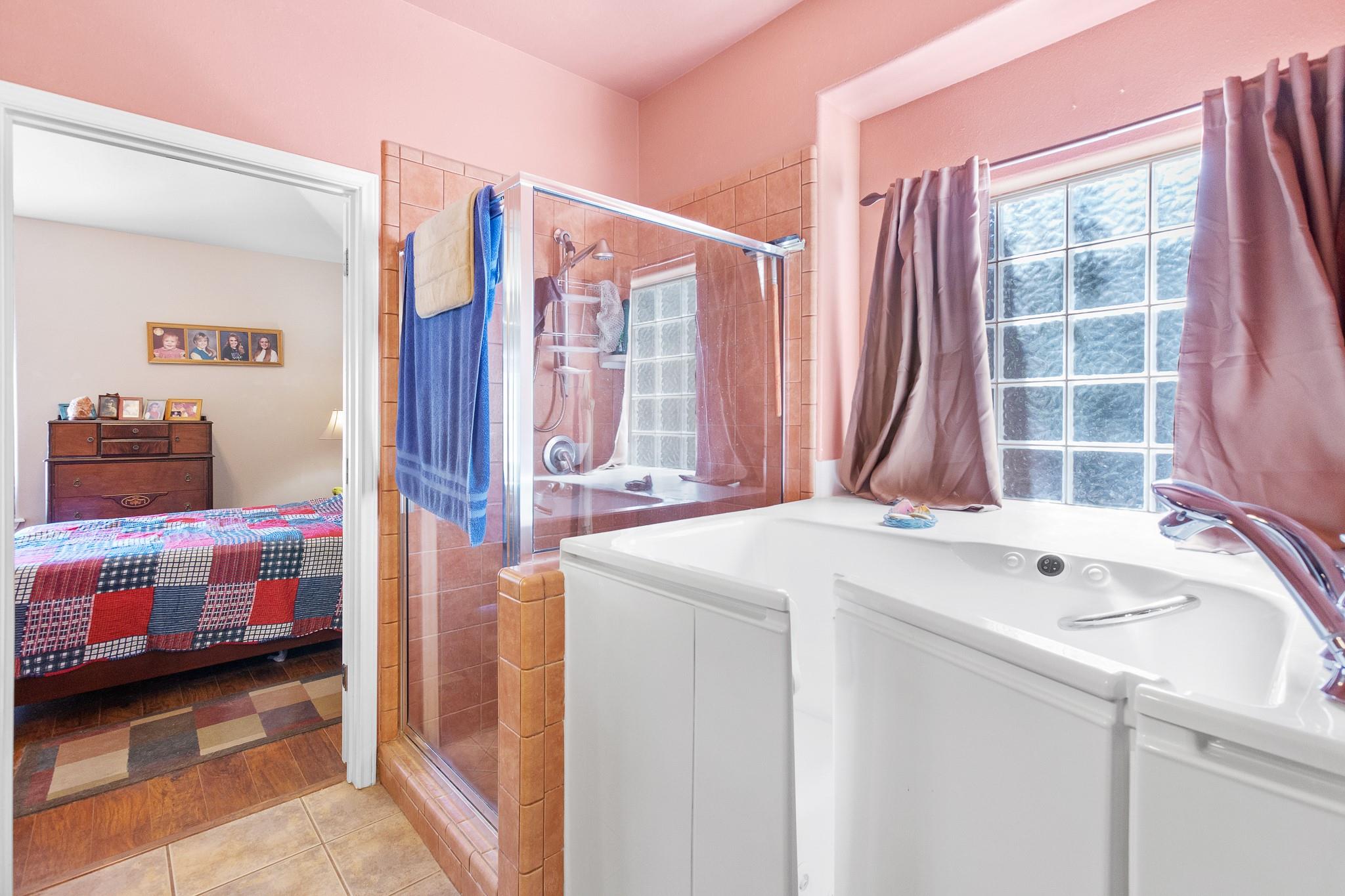 51 Long Bow Ln, Wimberley, TX 78676