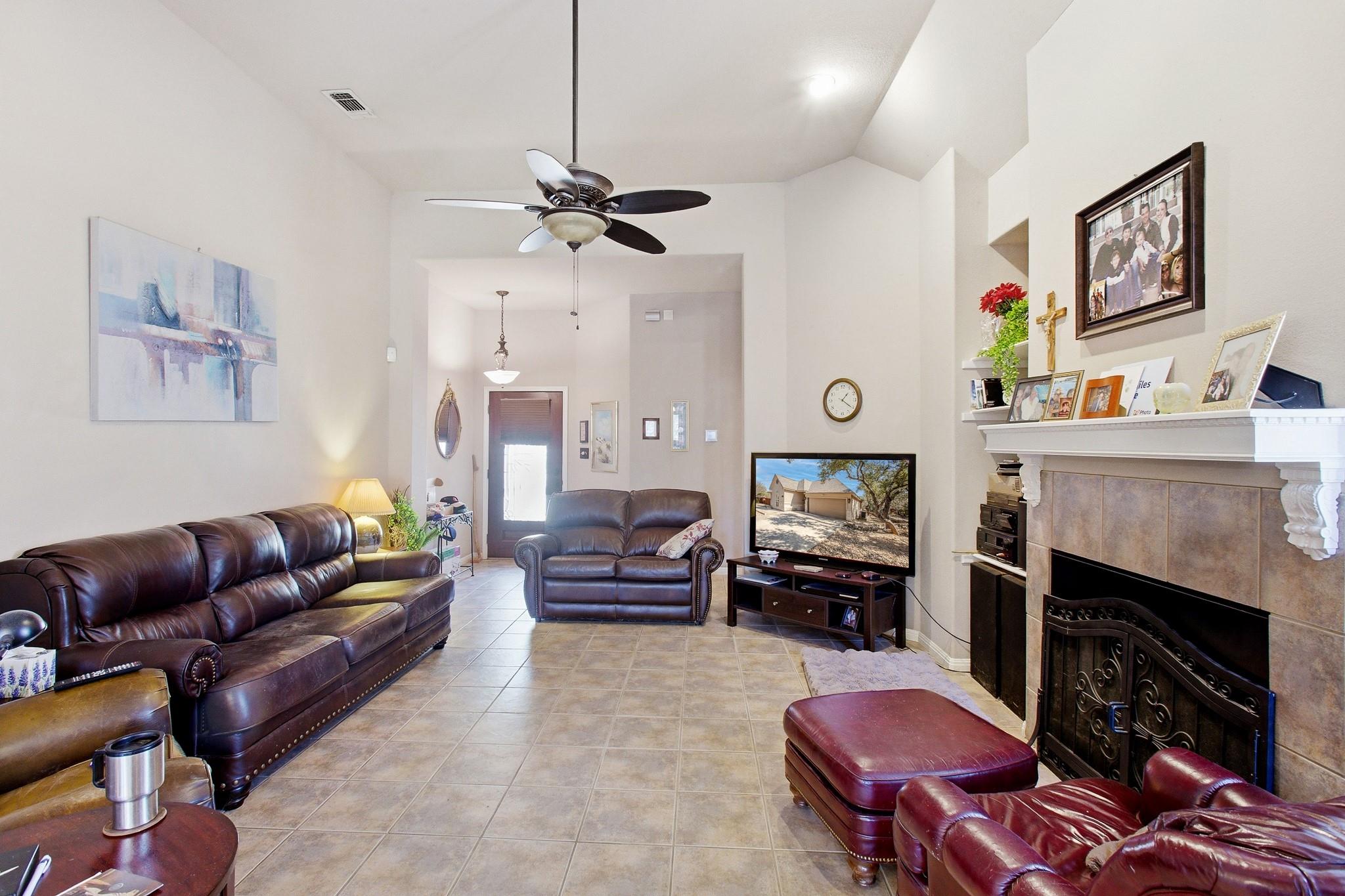 51 Long Bow Ln, Wimberley, TX 78676