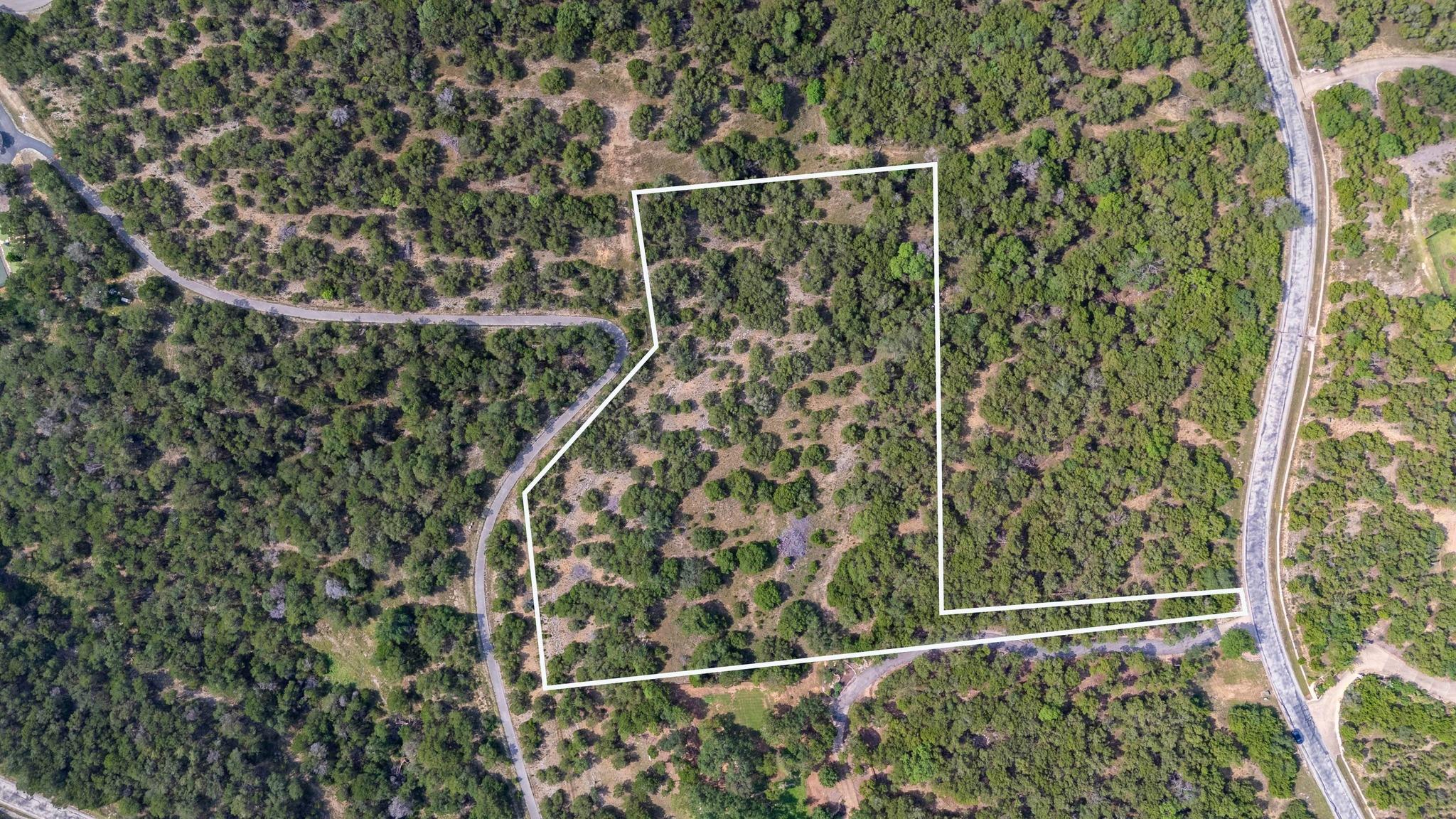 105 N Angel Light Dr, Spicewood, TX 78669