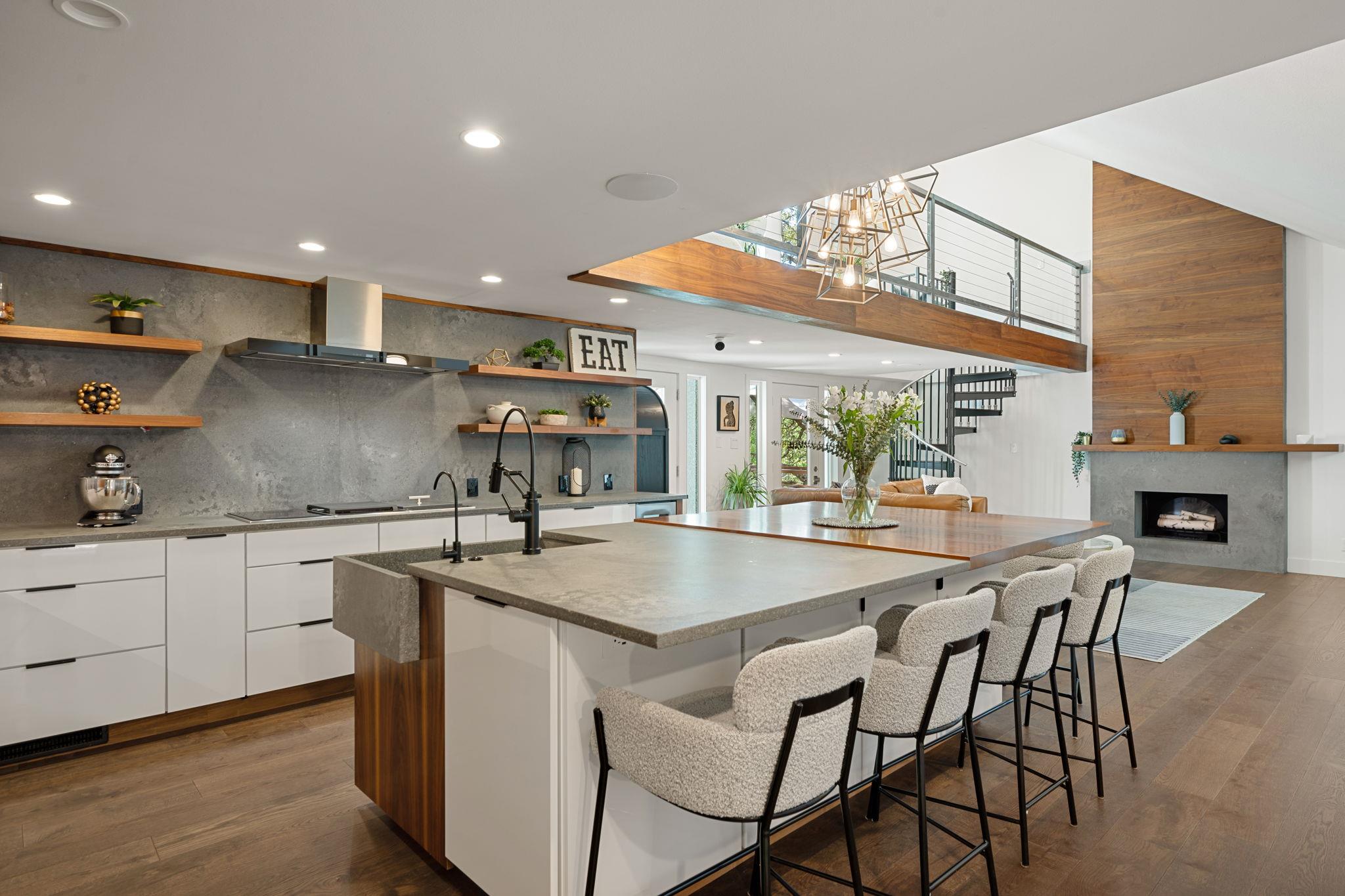 5804 Highland Pass, Austin, TX 78731