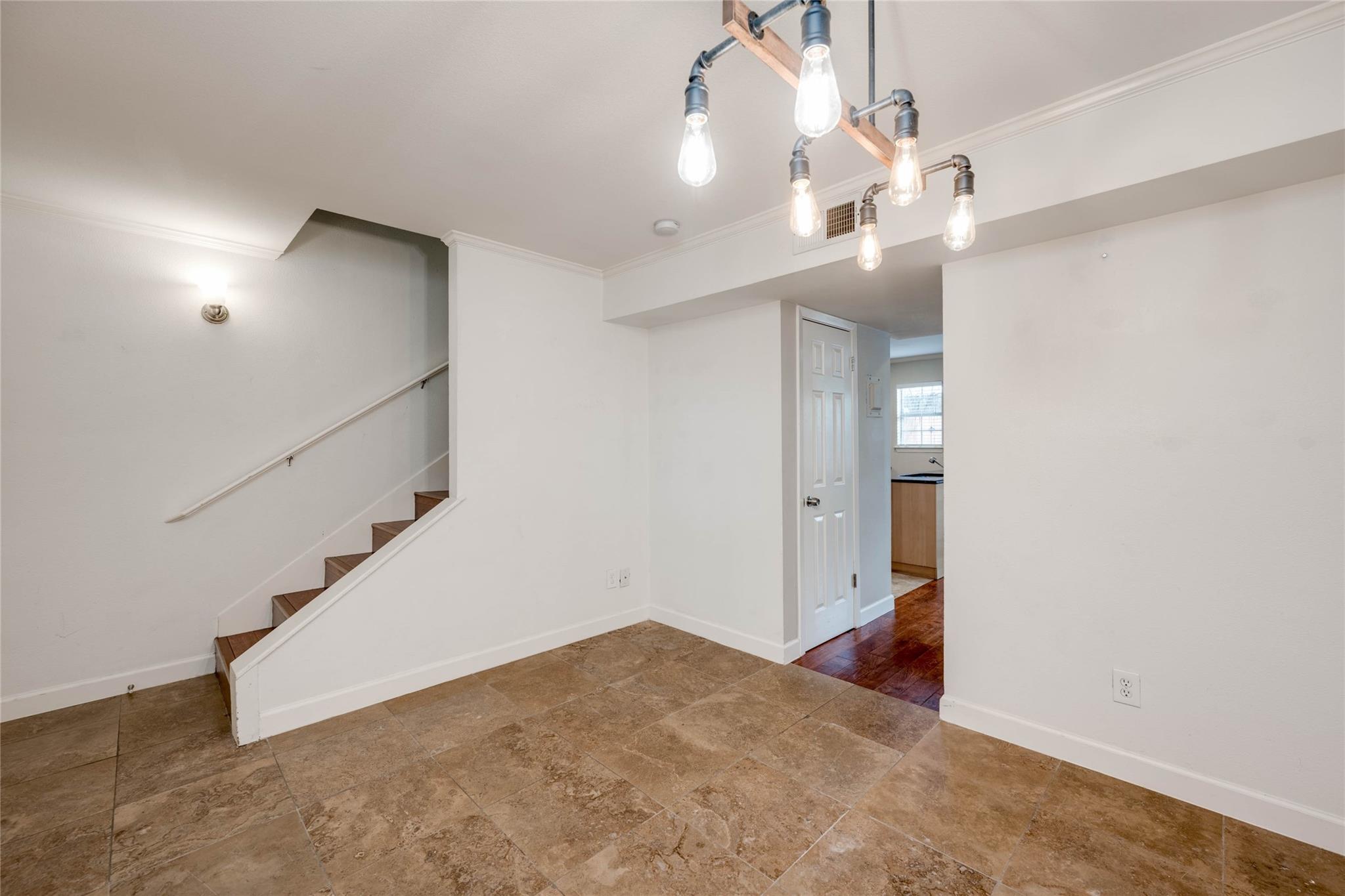 2101 Polaris Ave # 8, Austin, TX 78757