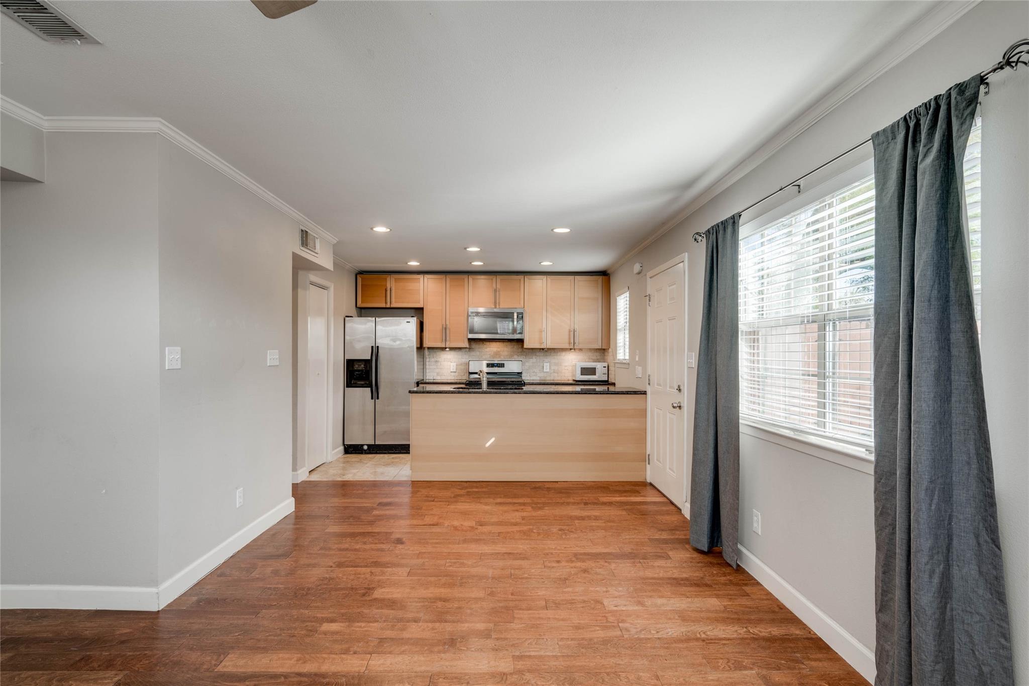 2101 Polaris Ave # 8, Austin, TX 78757