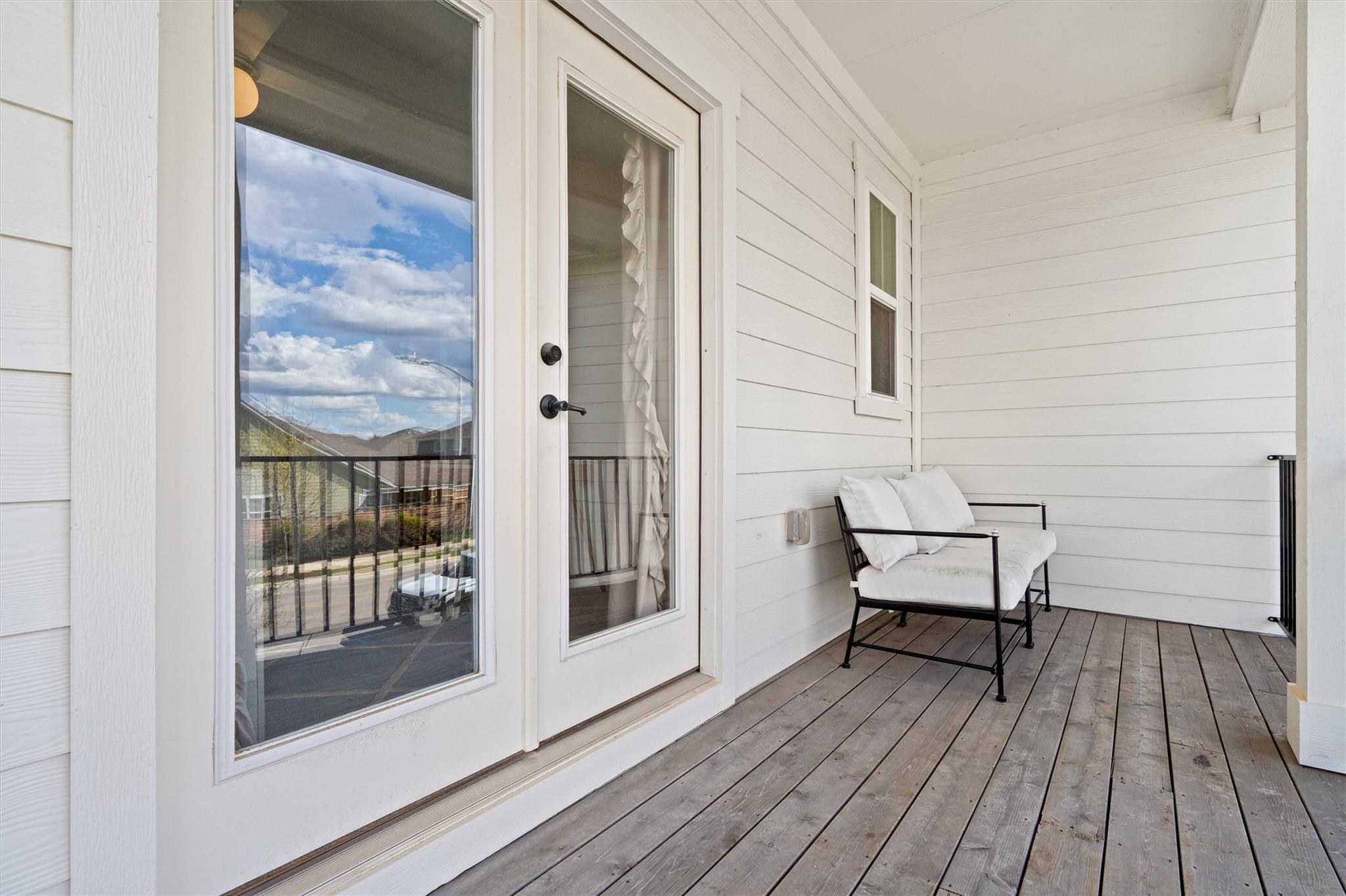 1940 Blue River Dr, Leander, TX 78641