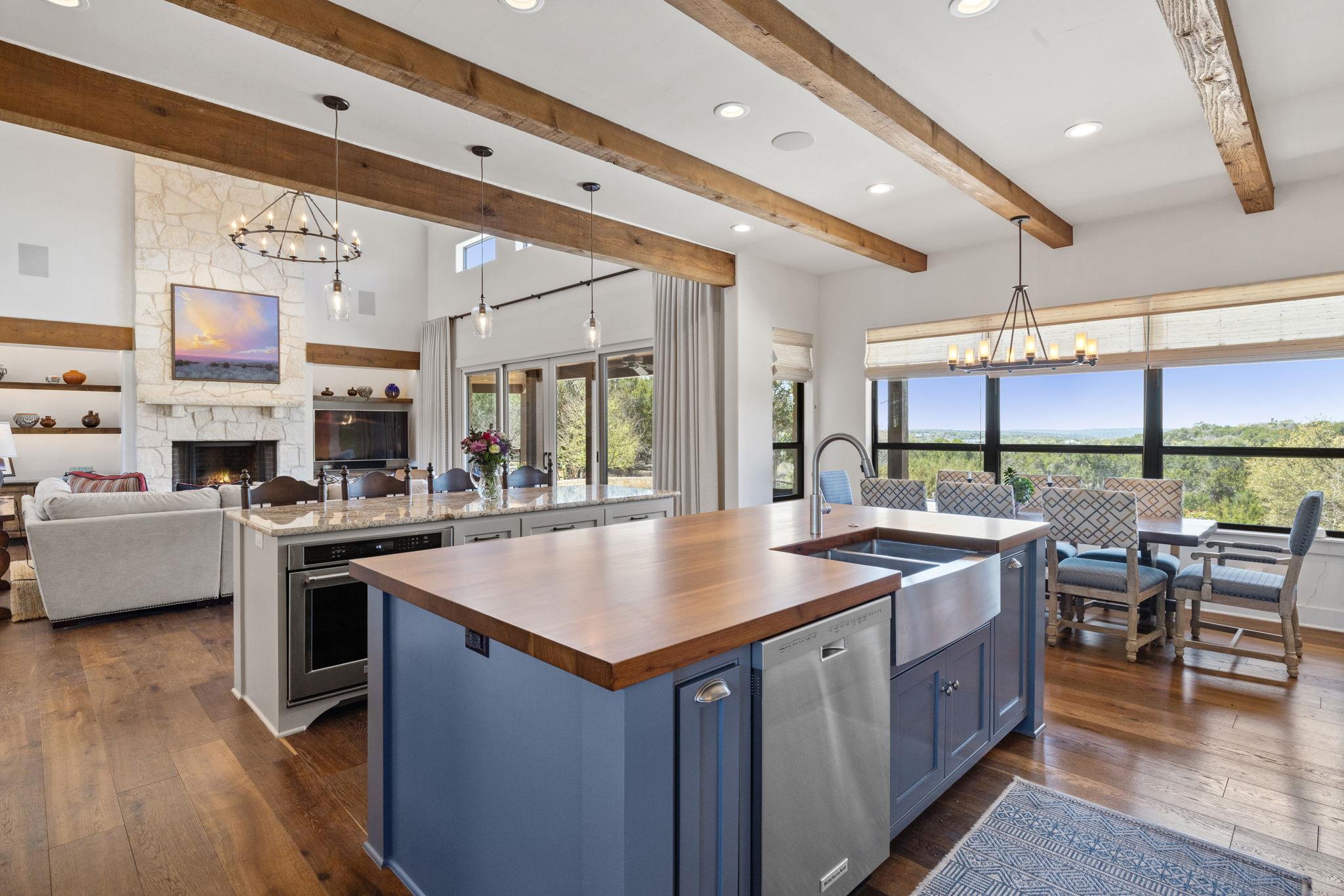 6058 Mustang Valley Trl, Wimberley, TX 78676