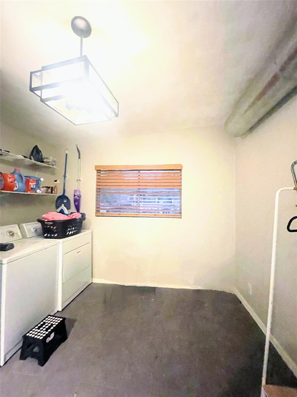 703 W Crestland Dr, Austin, TX 78752