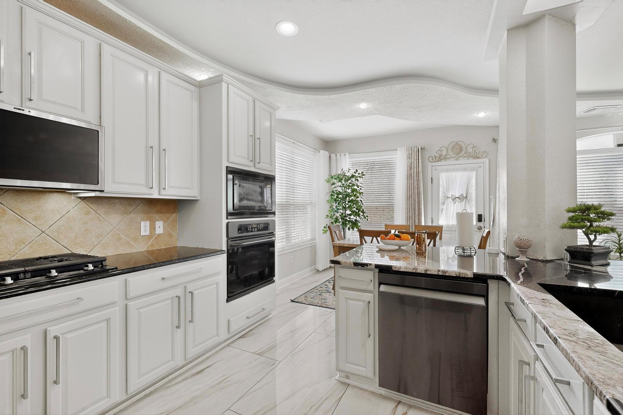 301 S Lynnwood Trl, Cedar Park, TX 78613