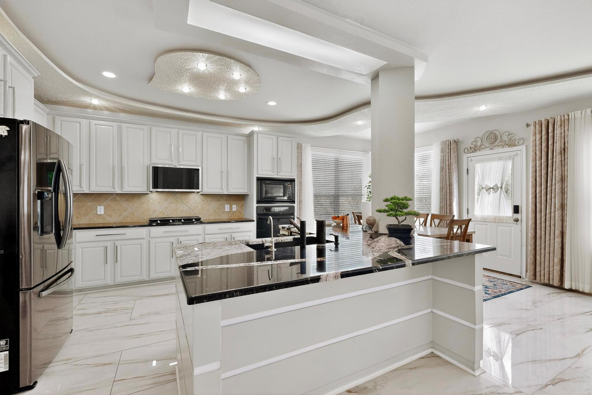 301 S Lynnwood Trl, Cedar Park, TX 78613