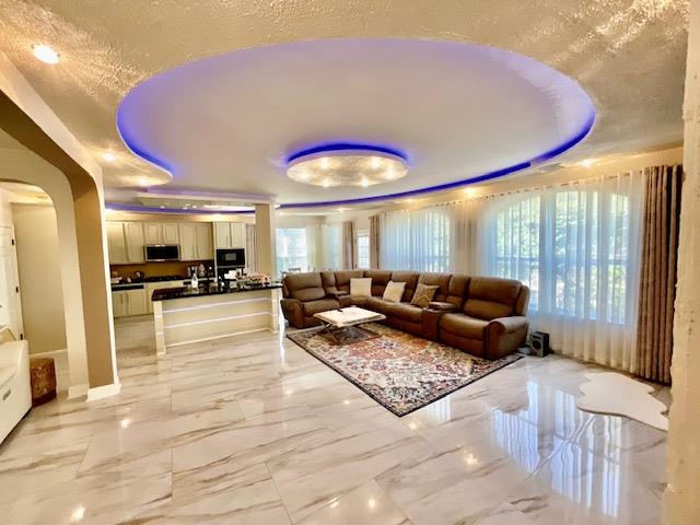 301 S Lynnwood Trl, Cedar Park, TX 78613