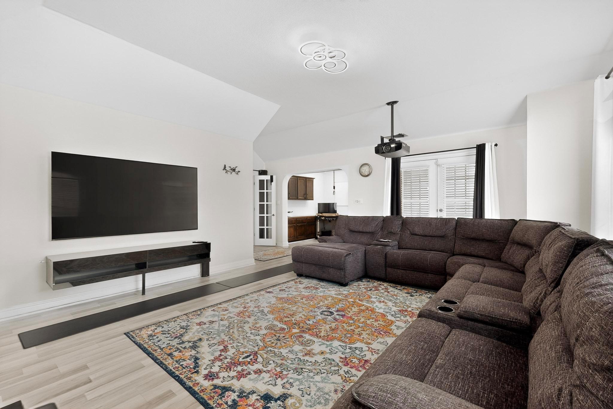 301 S Lynnwood Trl, Cedar Park, TX 78613