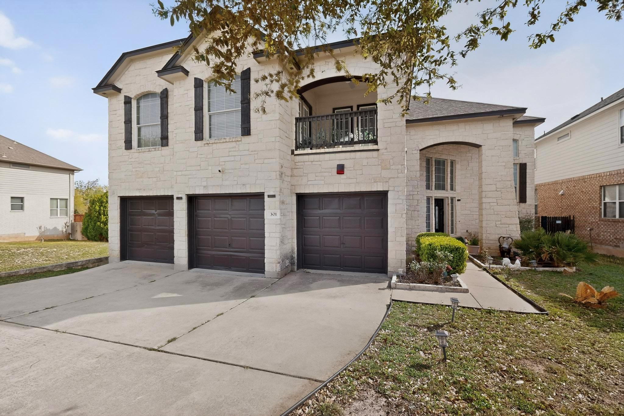 301 S Lynnwood Trl, Cedar Park, TX 78613