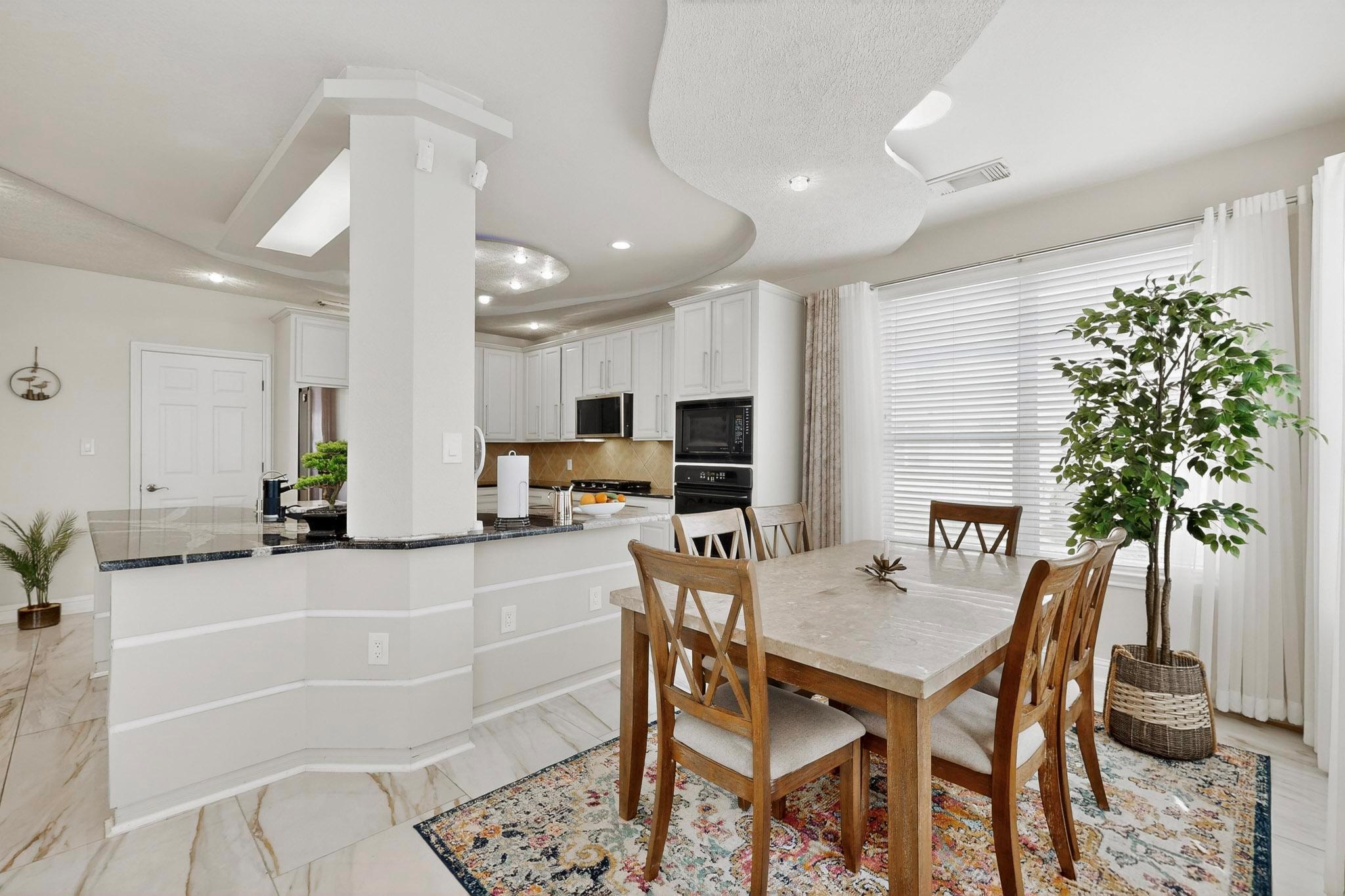 301 S Lynnwood Trl, Cedar Park, TX 78613