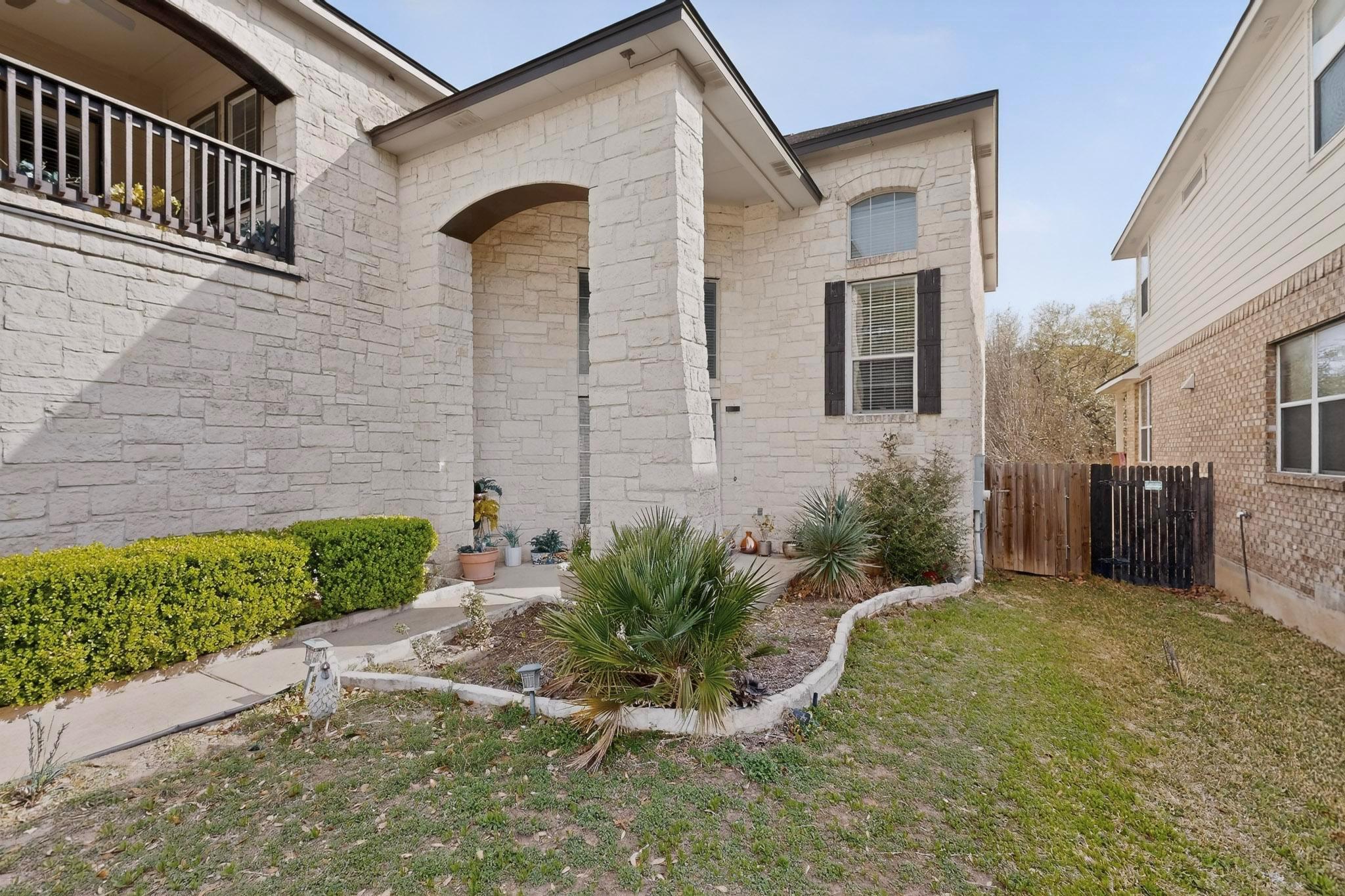 301 S Lynnwood Trl, Cedar Park, TX 78613