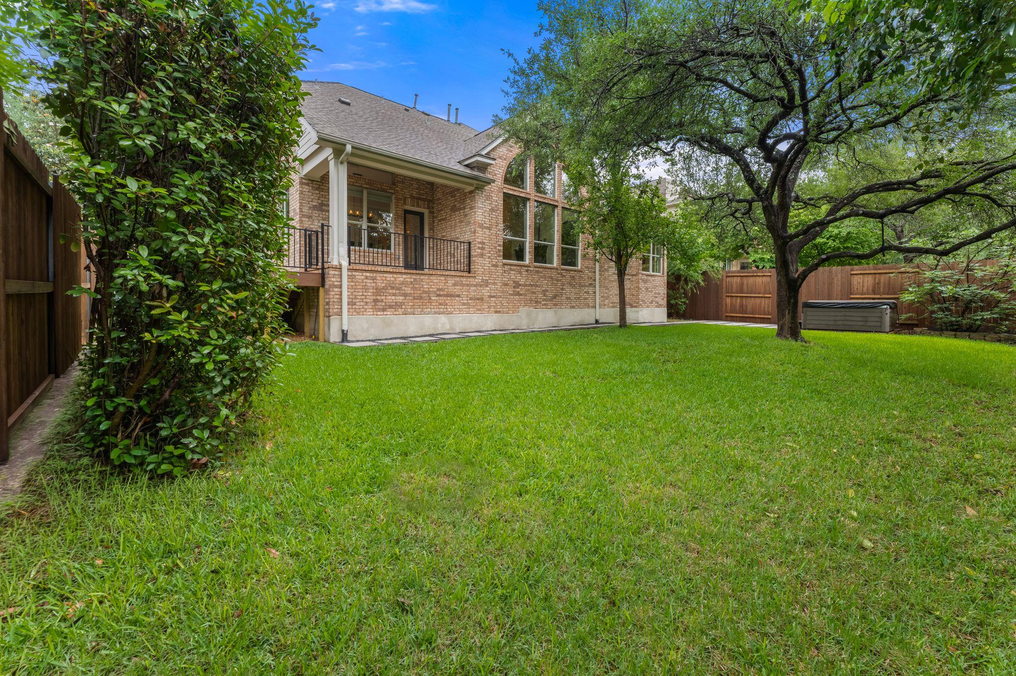 2508 Lipizzan Dr, Austin, TX 78732