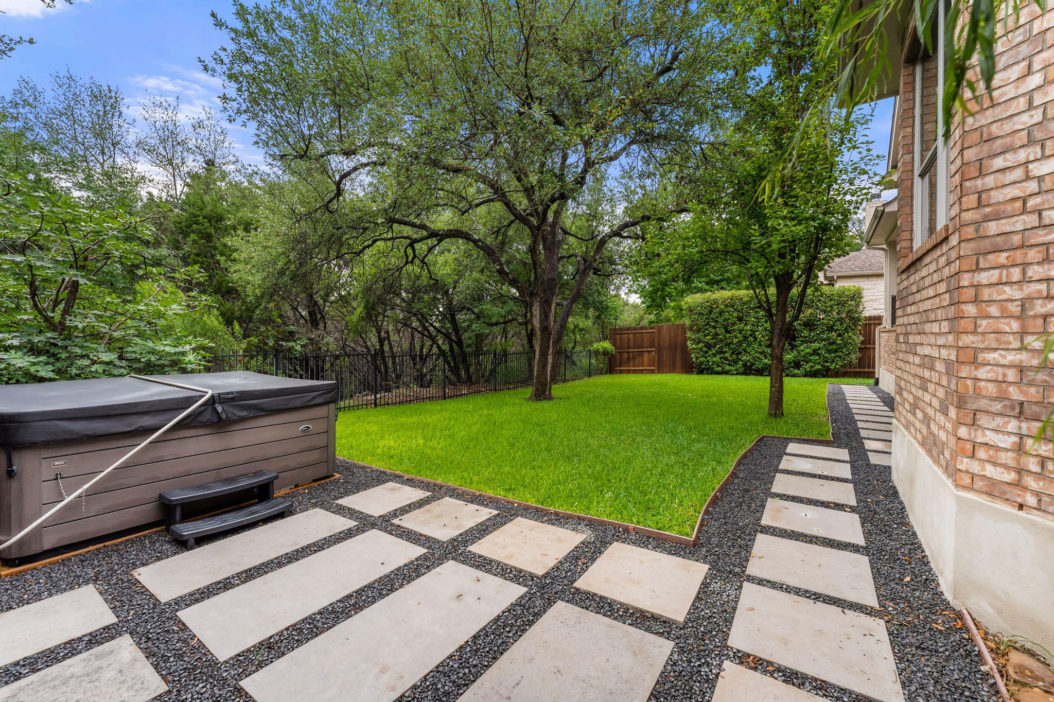 2508 Lipizzan Dr, Austin, TX 78732