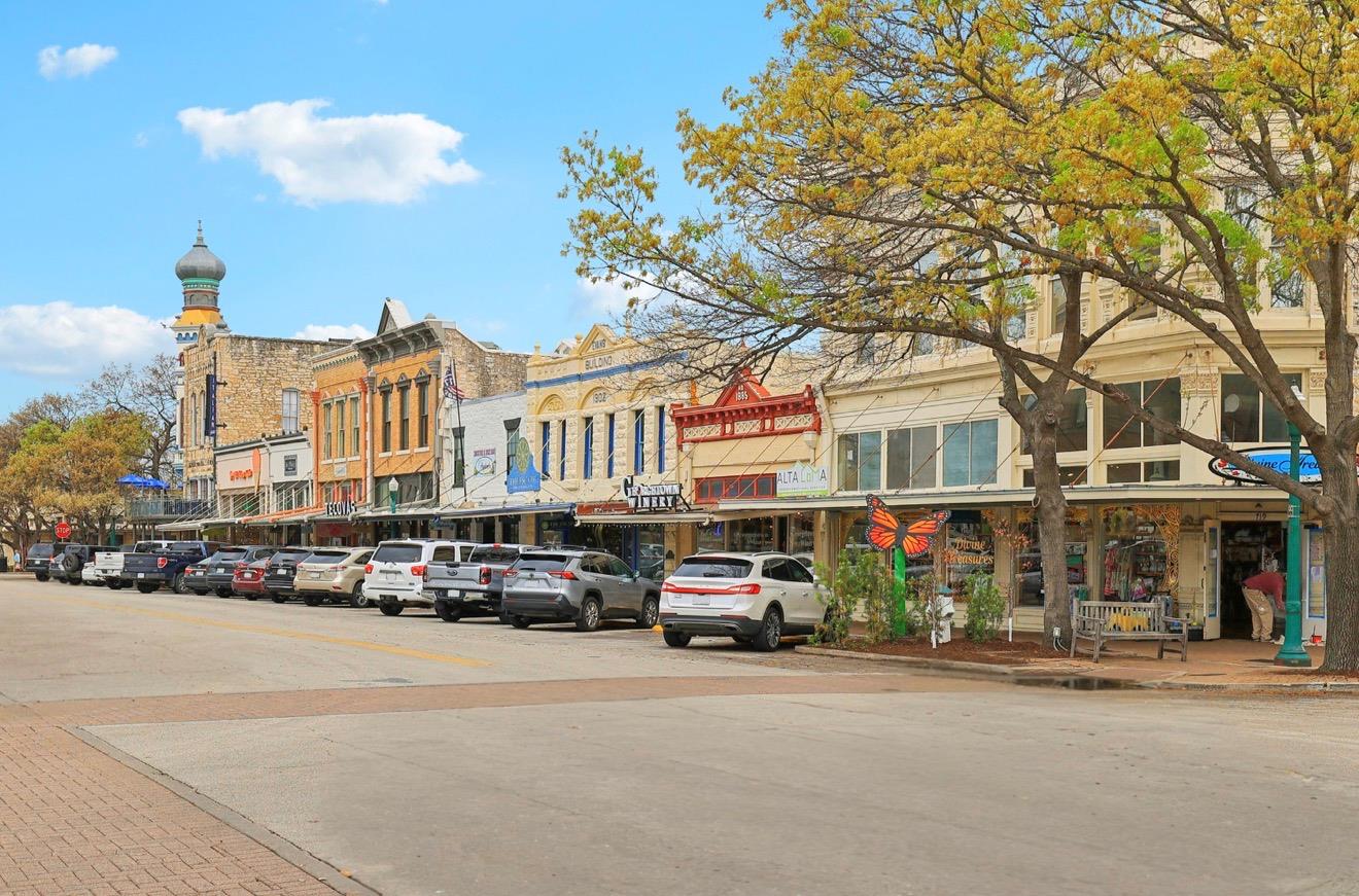 803 E 3rd St, Georgetown, TX 78626