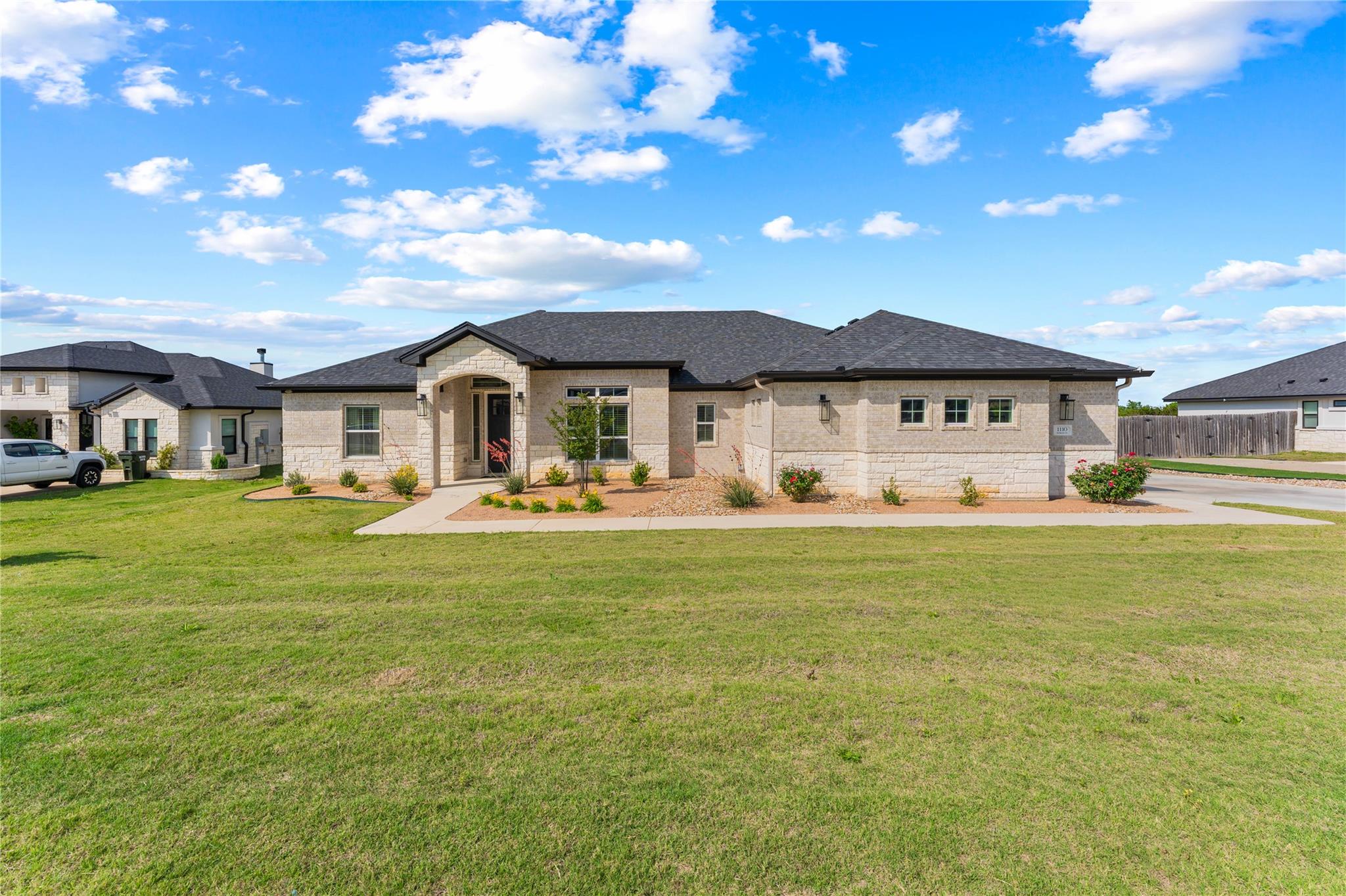 1110 Northcross Dr, Salado, TX 76571