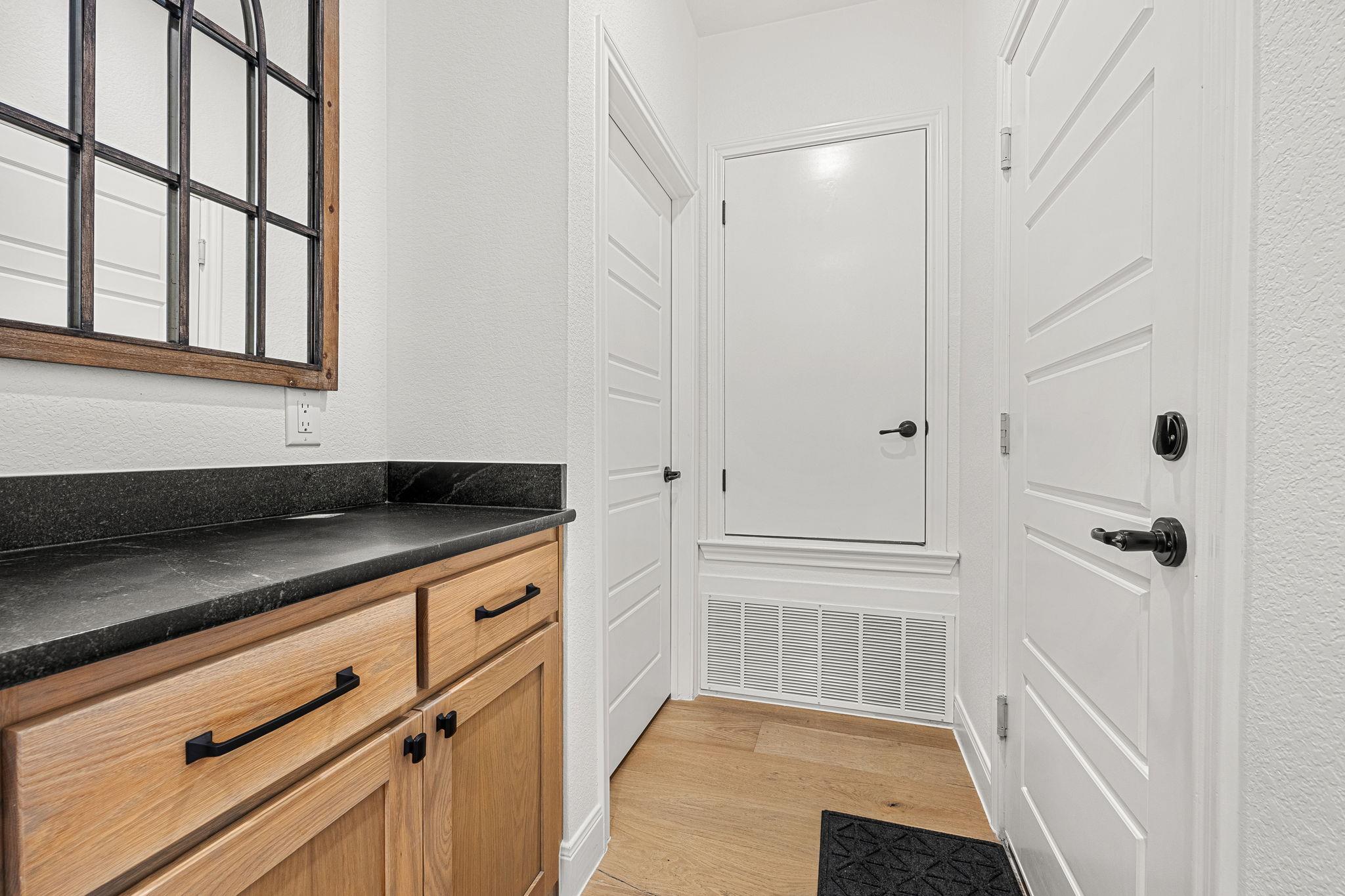 1110 Northcross Dr, Salado, TX 76571