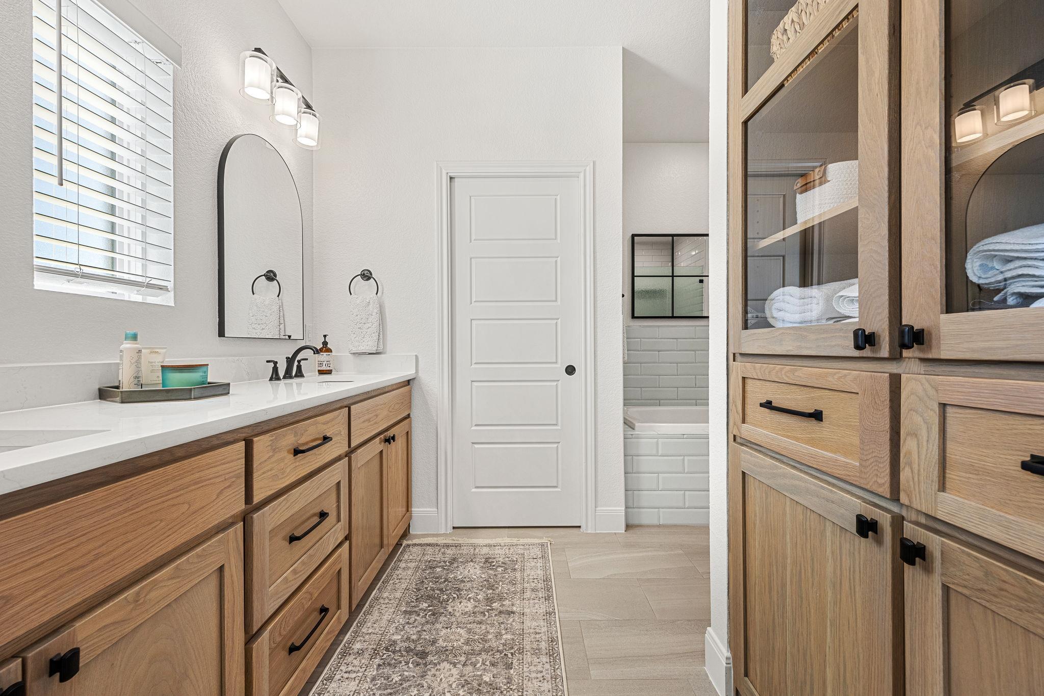 1110 Northcross Dr, Salado, TX 76571