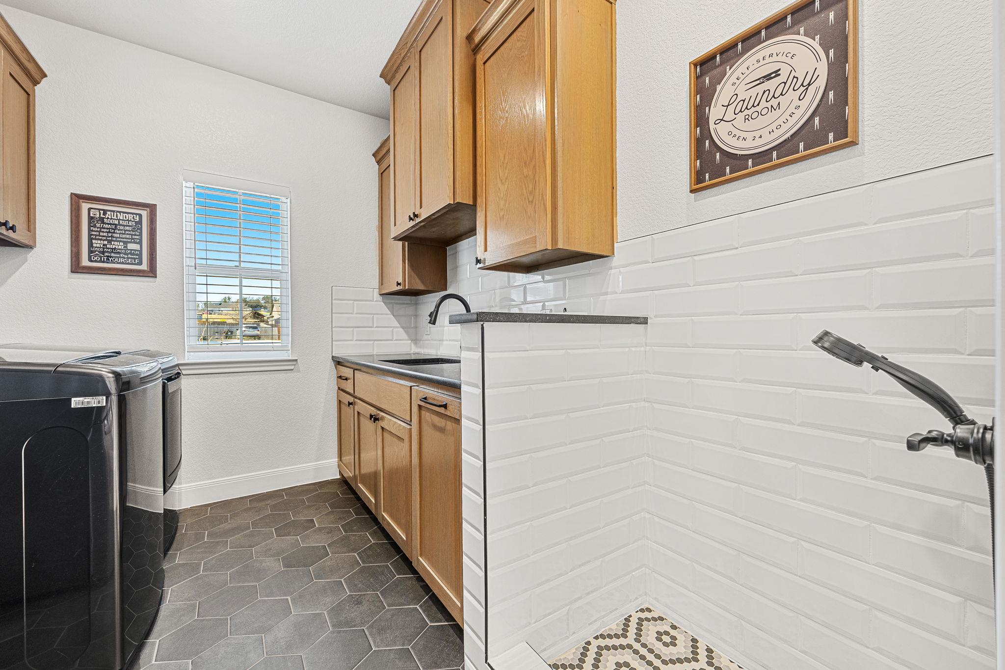 1110 Northcross Dr, Salado, TX 76571