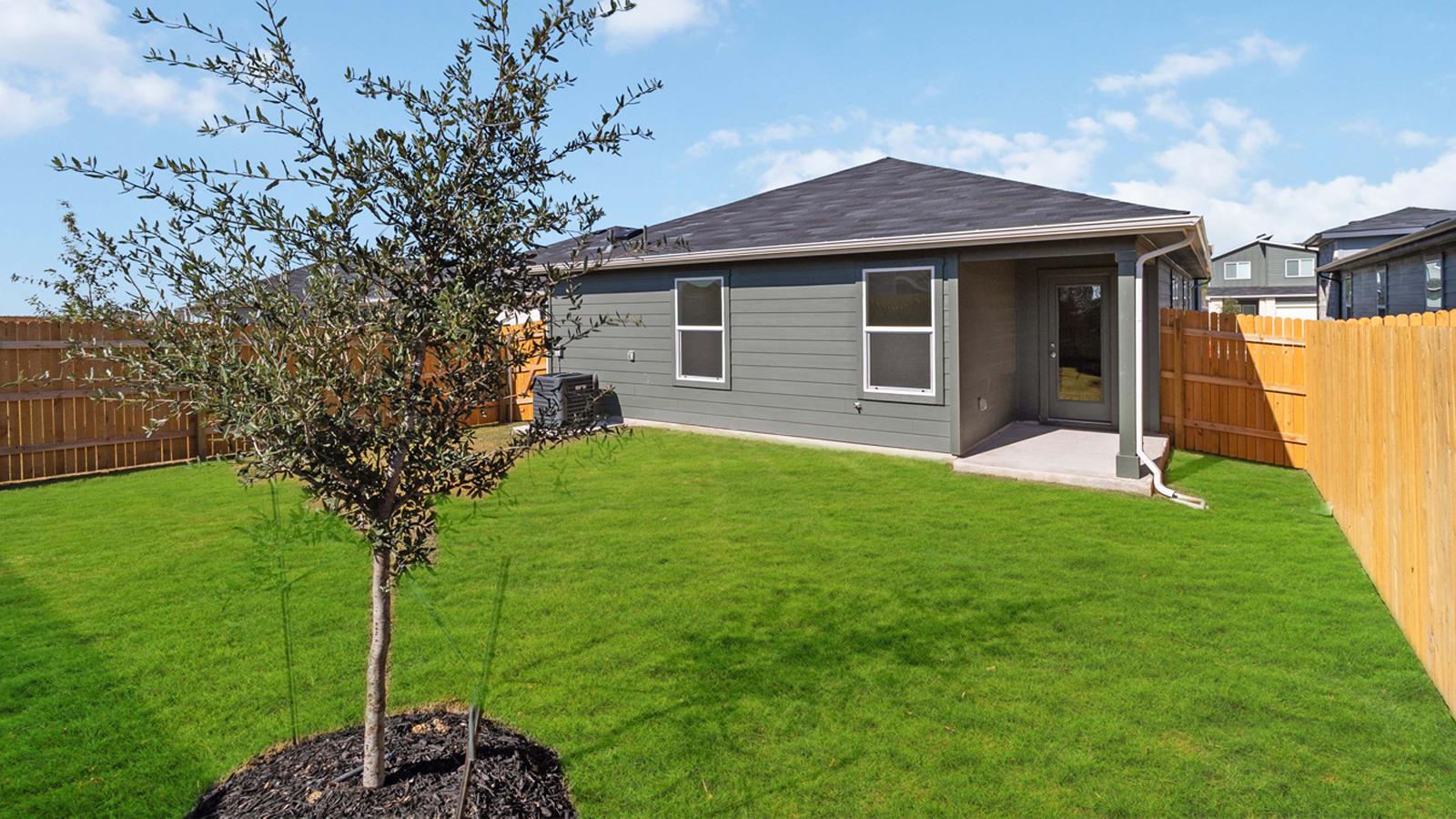 215 Mountain Pea Rd, Kyle, TX 78640