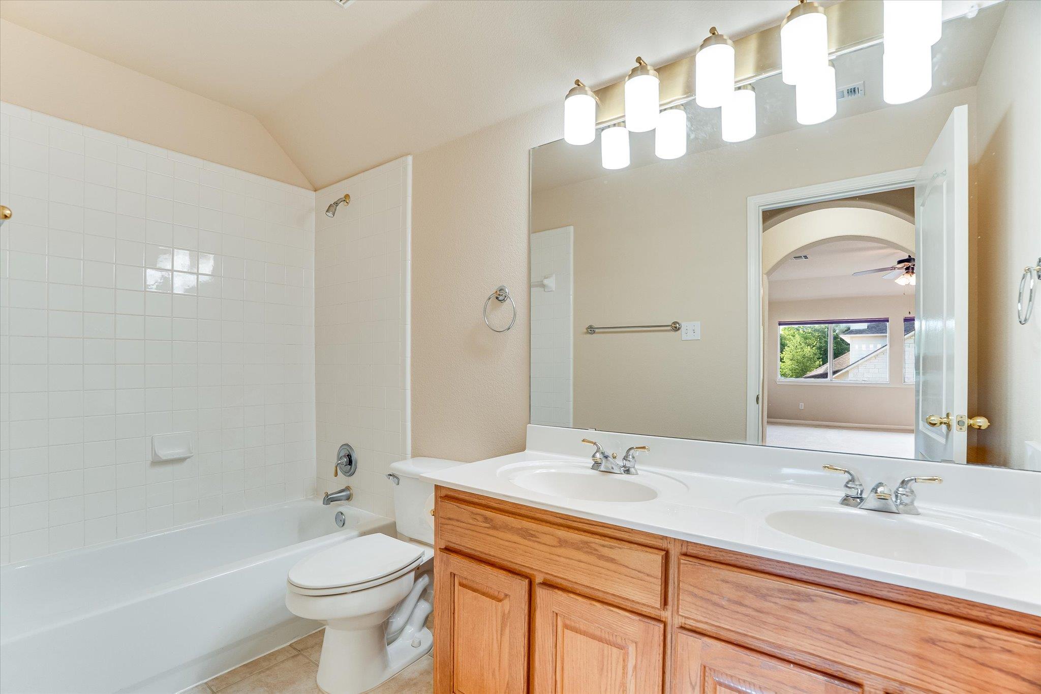 16601 Cordillera Dr, Round Rock, TX 78681