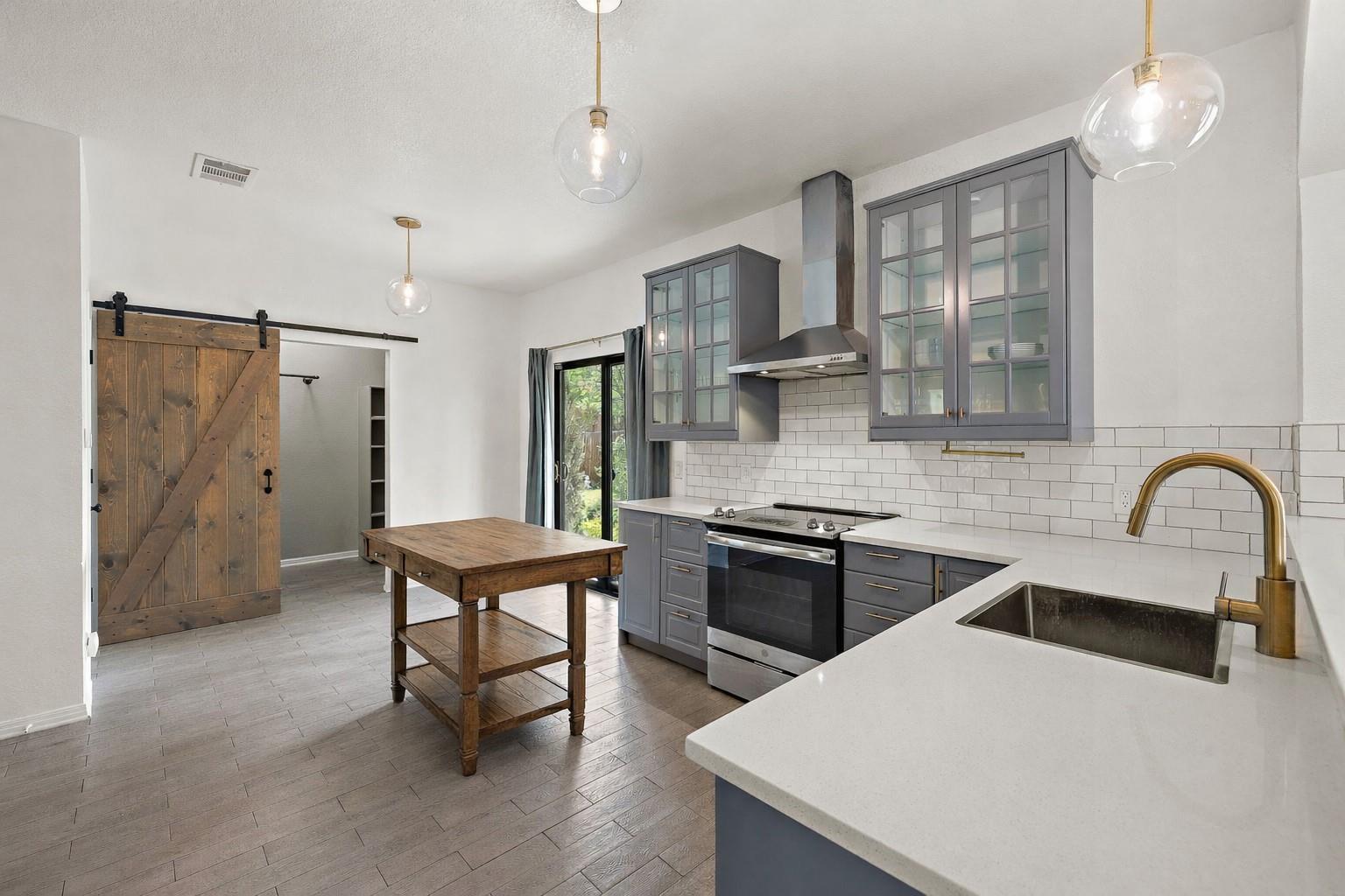 9208 Magna Carta Loop, Austin, TX 78754