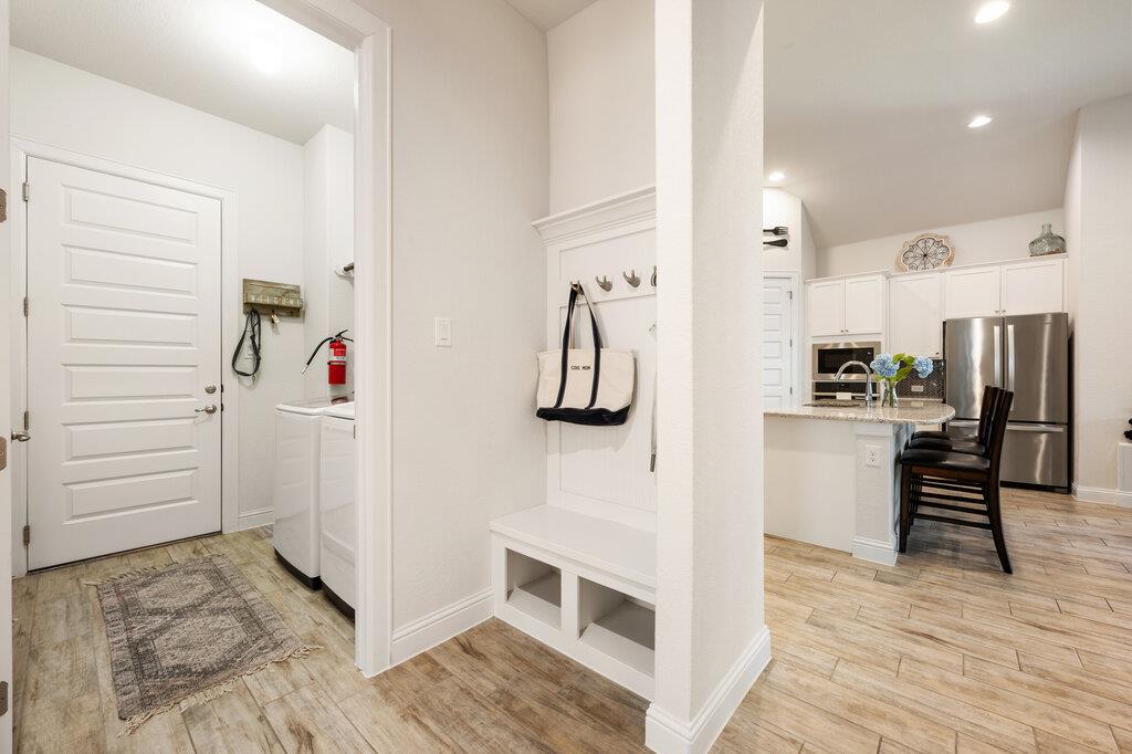 2306 Ambling Trl, Georgetown, TX 78628