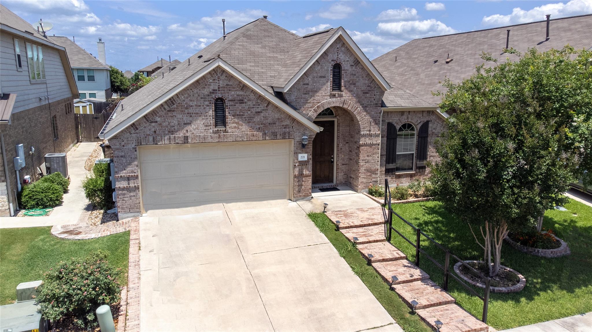 221 Joseph DR Joseph Dr, Buda, TX 78610