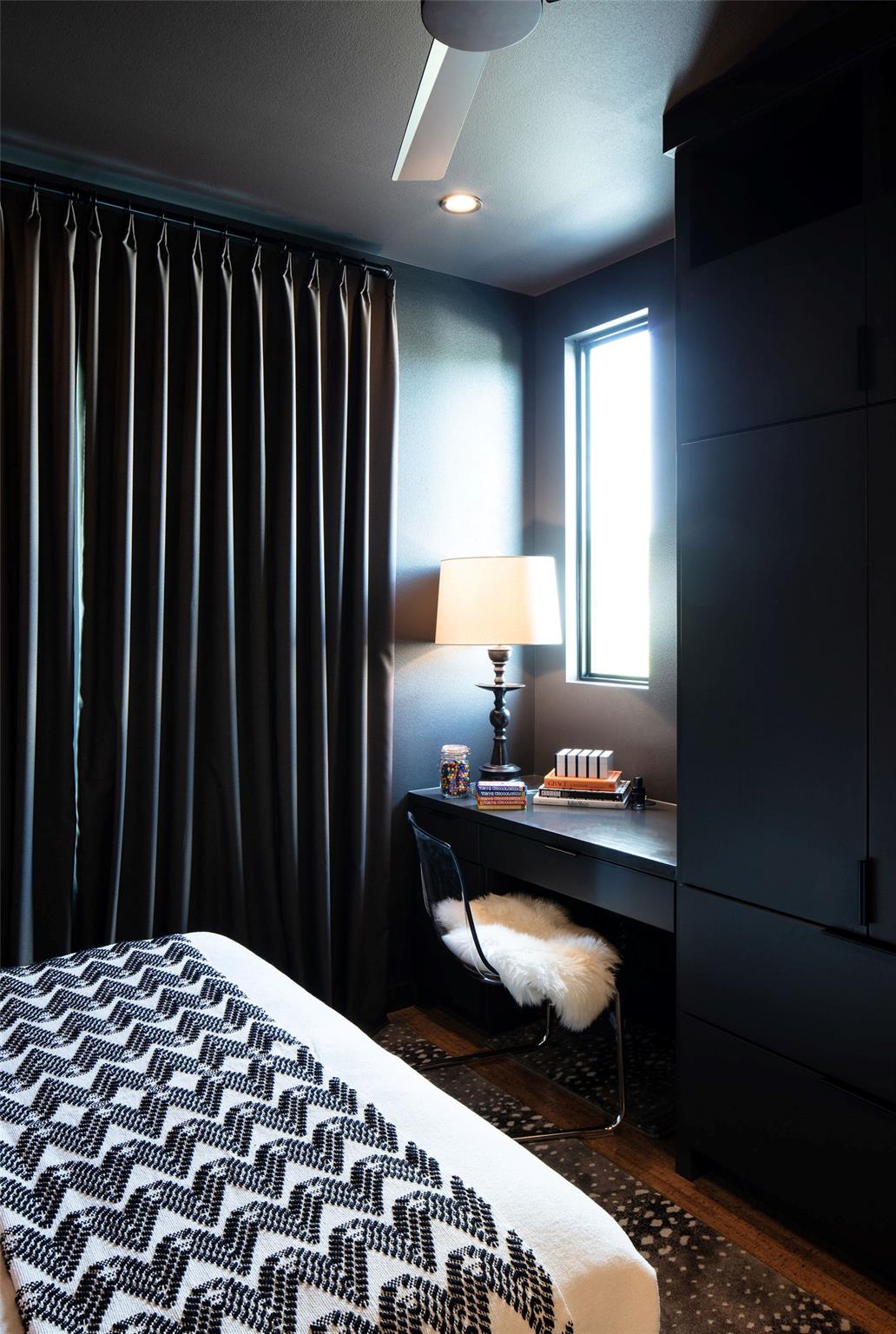 1807 W 37th St, Austin, TX 78731