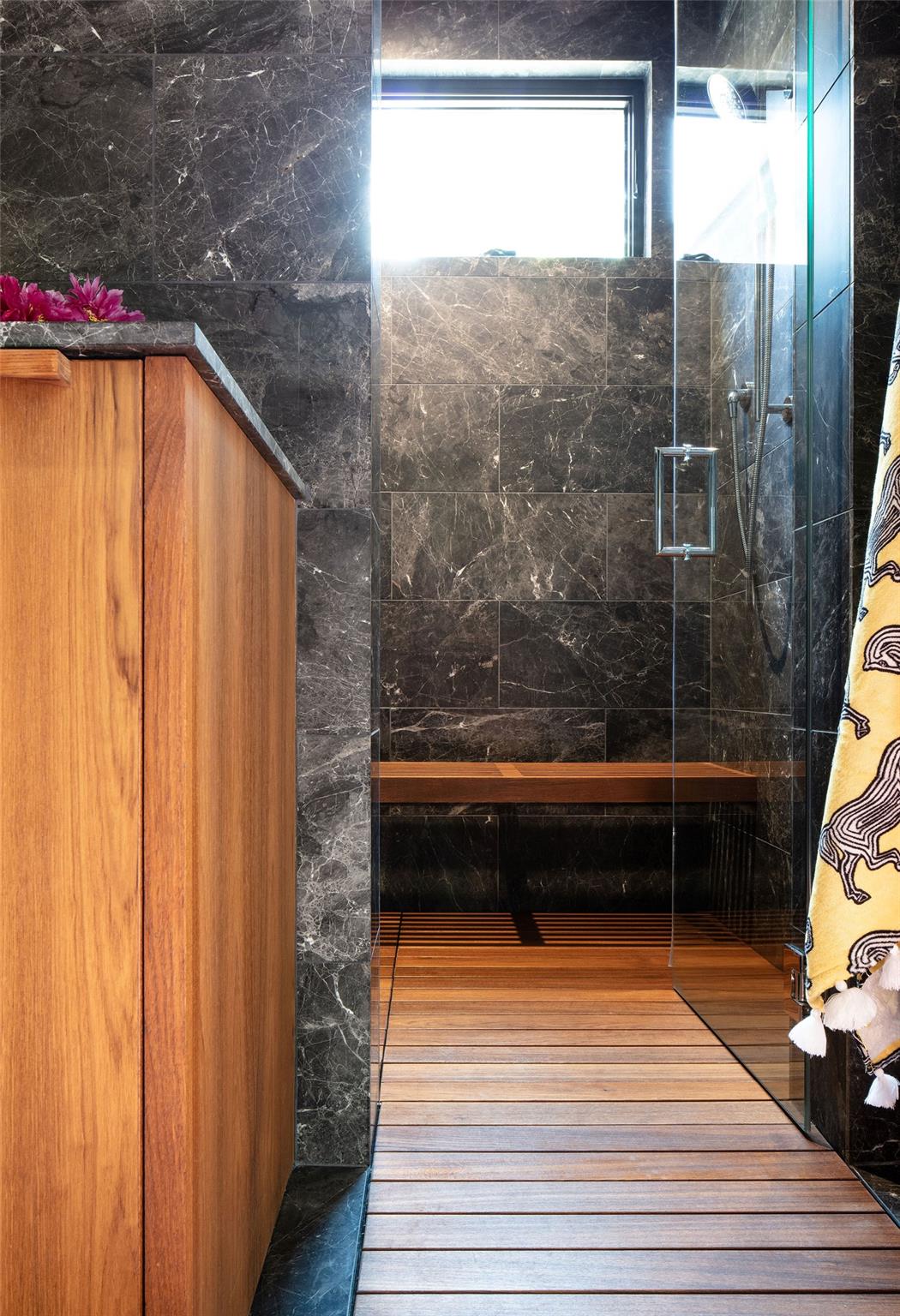 1807 W 37th St, Austin, TX 78731