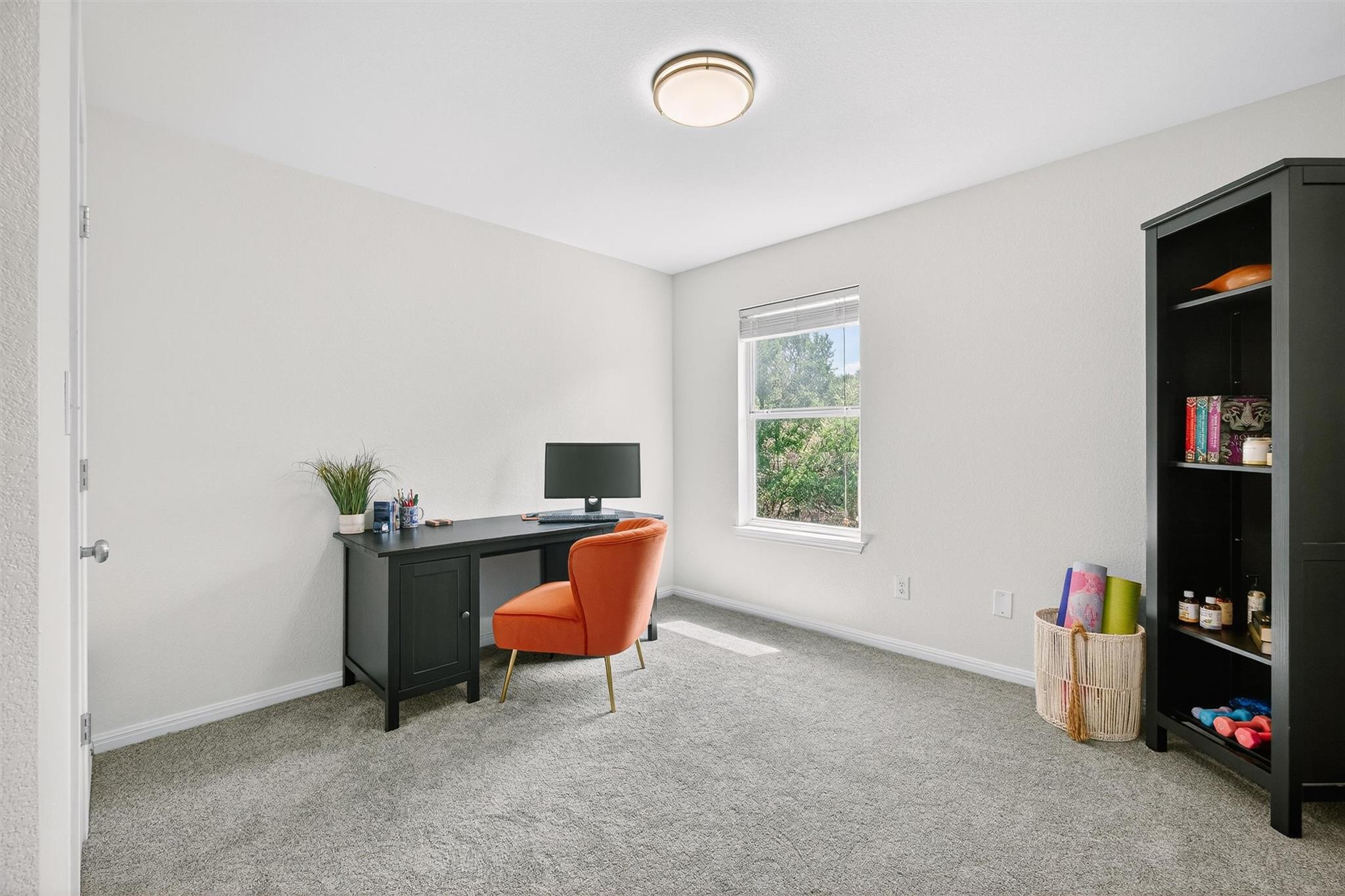 9201 Ovalla Dr, Austin, TX 78749