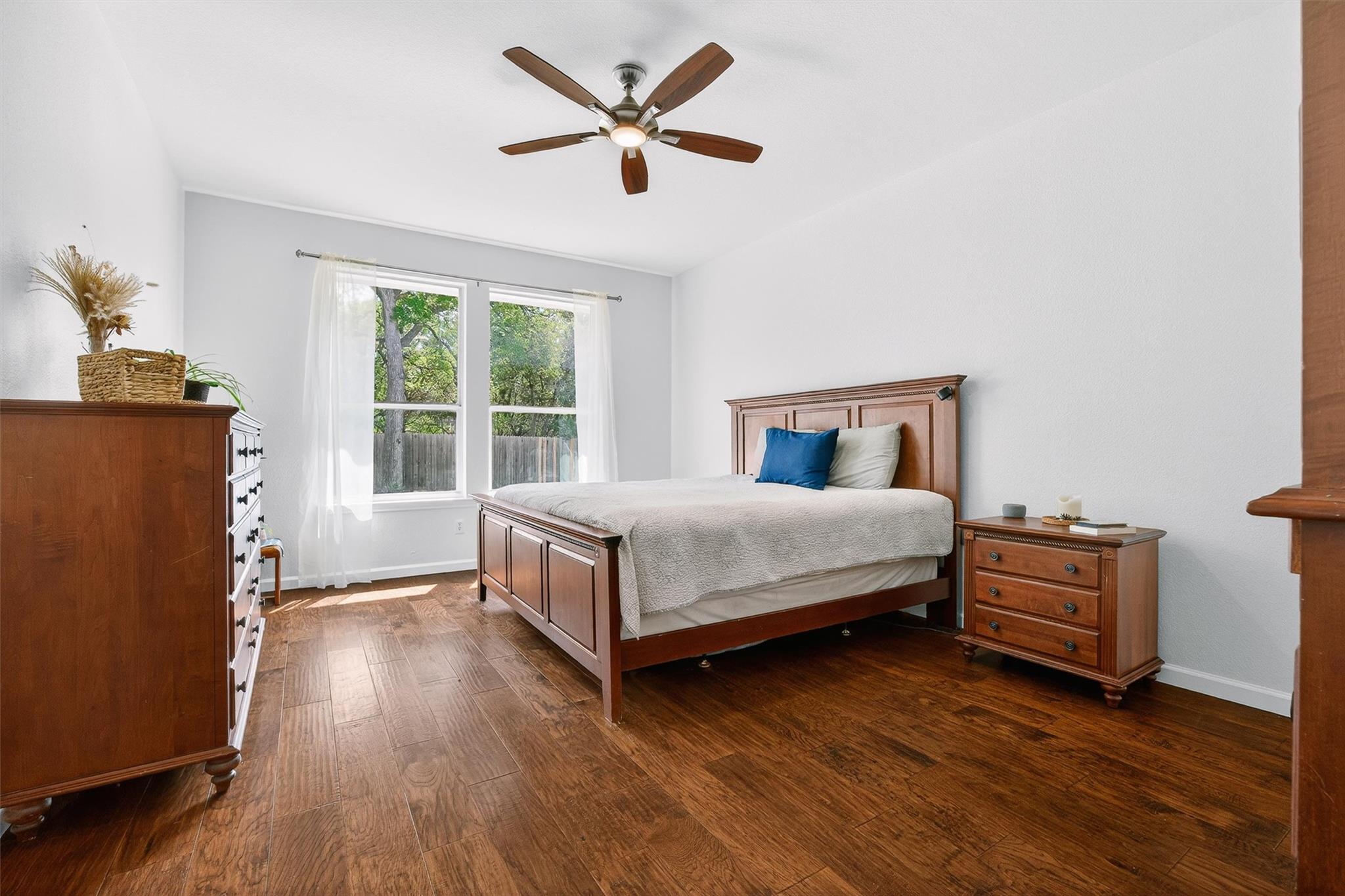 9201 Ovalla Dr, Austin, TX 78749