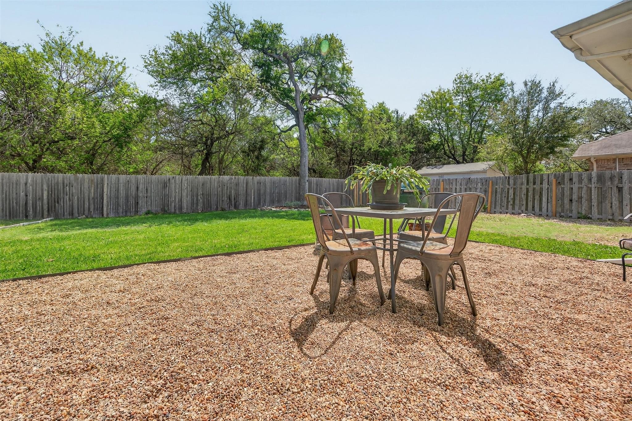 9201 Ovalla Dr, Austin, TX 78749