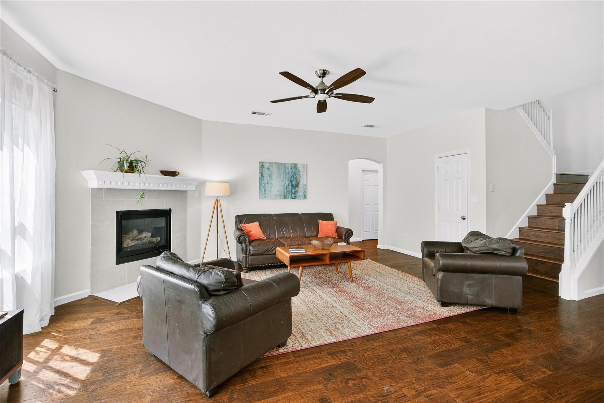 9201 Ovalla Dr, Austin, TX 78749