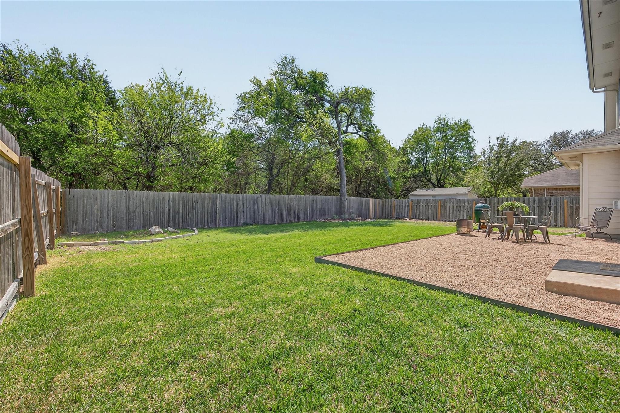 9201 Ovalla Dr, Austin, TX 78749