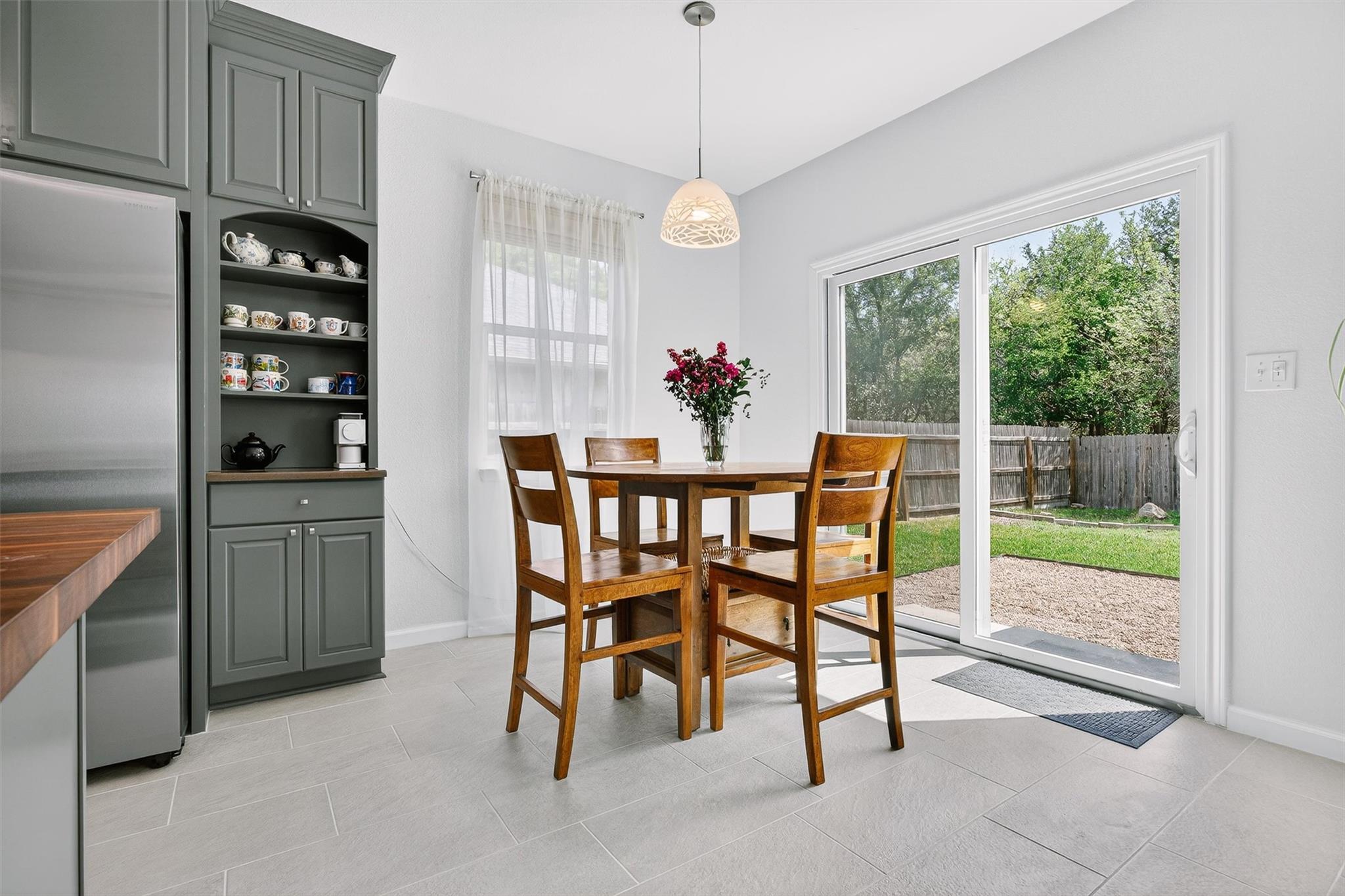 9201 Ovalla Dr, Austin, TX 78749