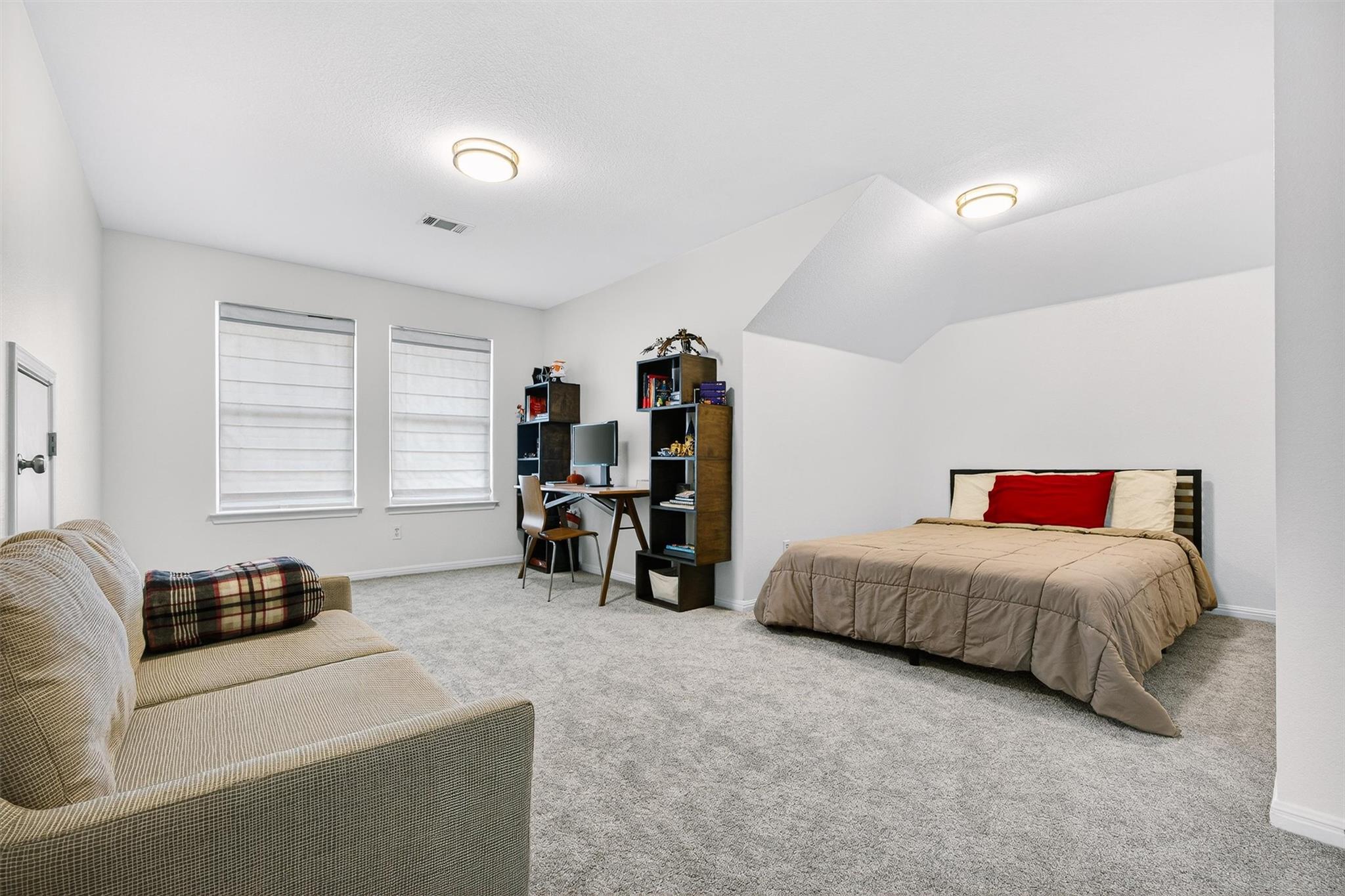 9201 Ovalla Dr, Austin, TX 78749