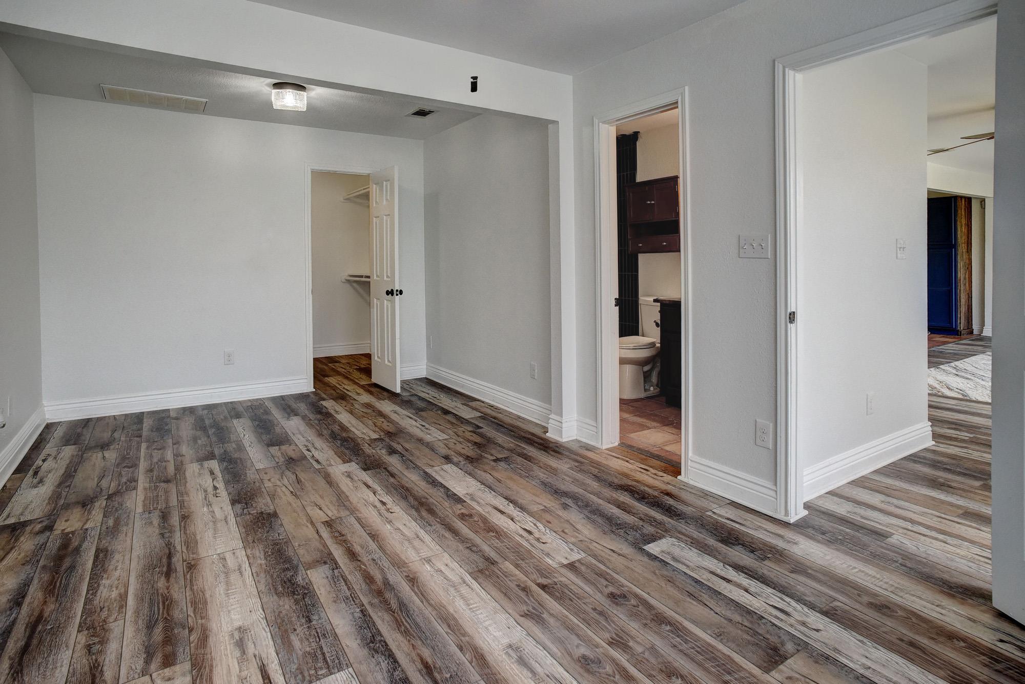 250 Shelley Ln, San Marcos, TX 78666