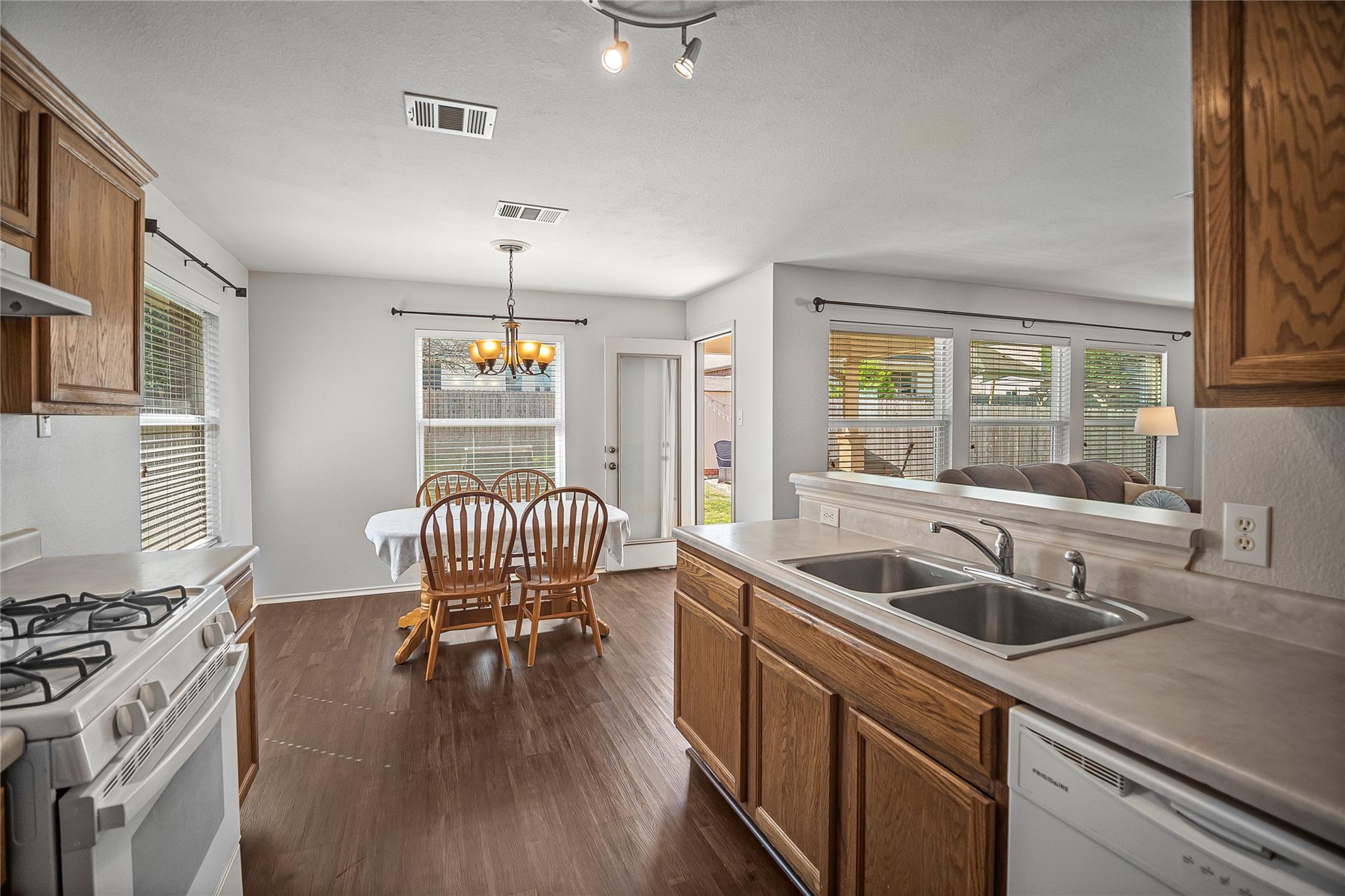 1631 Plume Grass Pl, Round Rock, TX 78665